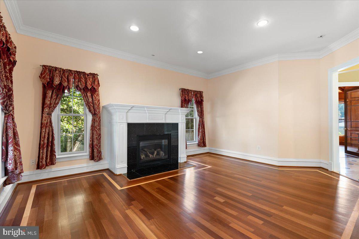 MARY LEA PARK - Residential