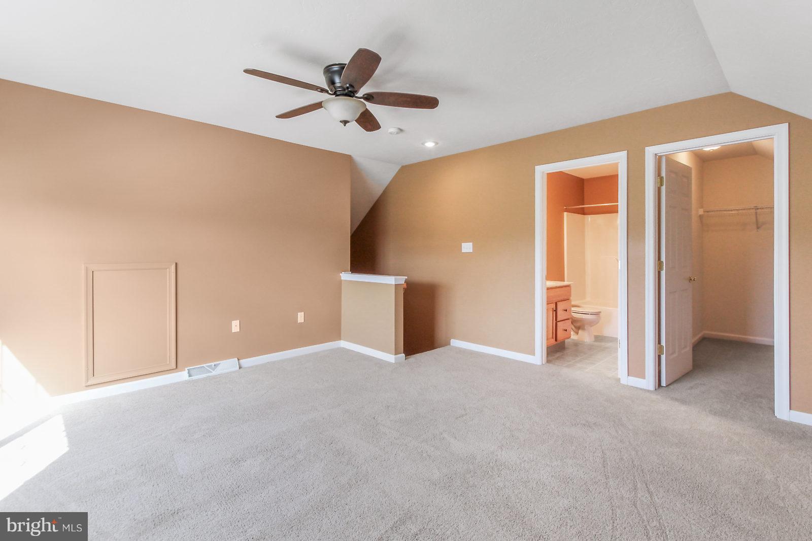 JACKSON HEIGHTS - Residential