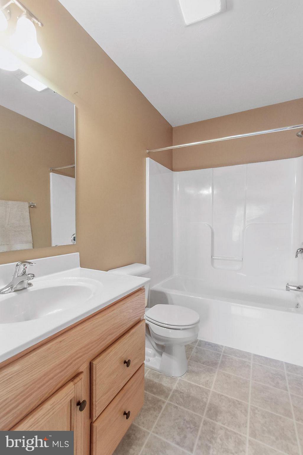 JACKSON HEIGHTS - Residential