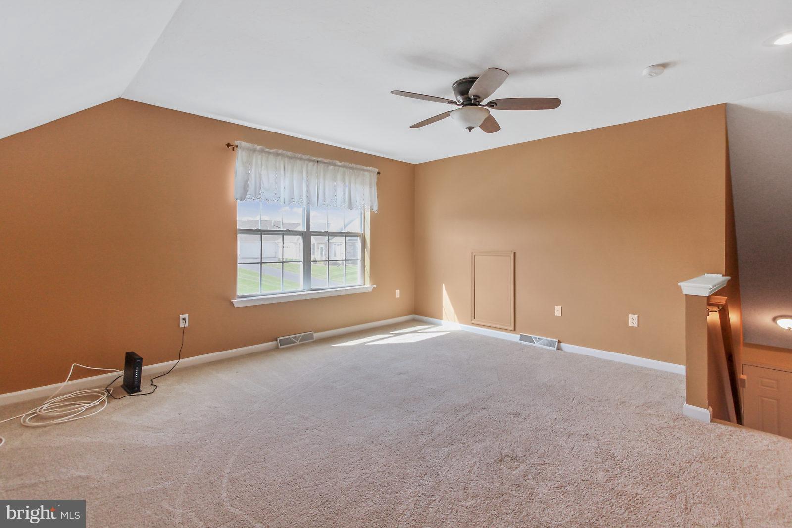 JACKSON HEIGHTS - Residential