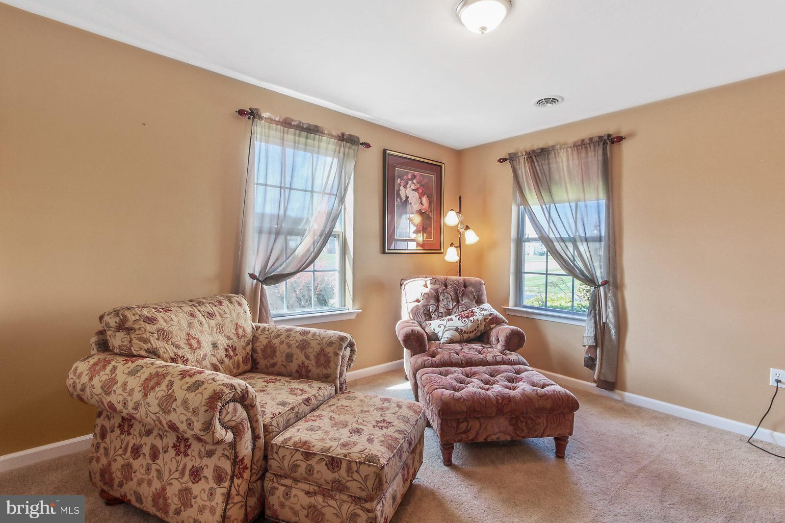 JACKSON HEIGHTS - Residential