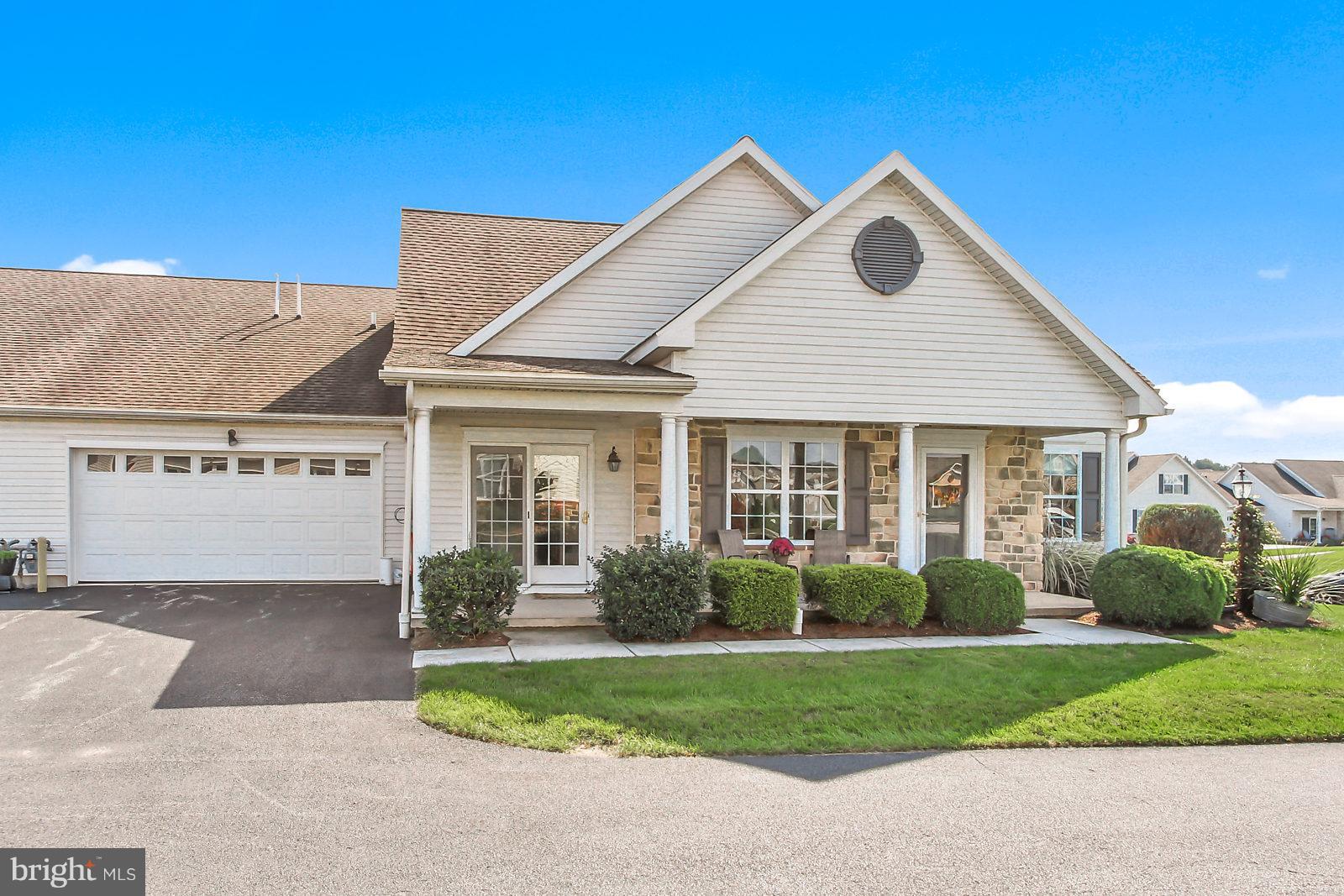 JACKSON HEIGHTS - Residential