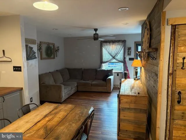 Philadelphia, Pennsylvania 19148, United States, 3 Bedrooms Bedrooms, ,2 BathroomsBathrooms,Residential,Active,197896