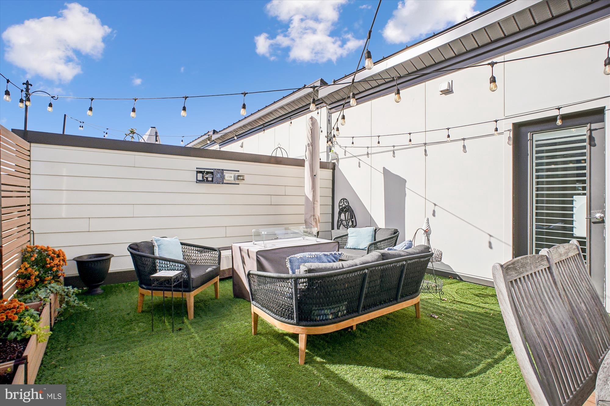 THE TOWNS AT SOUTH ALEX - Residential