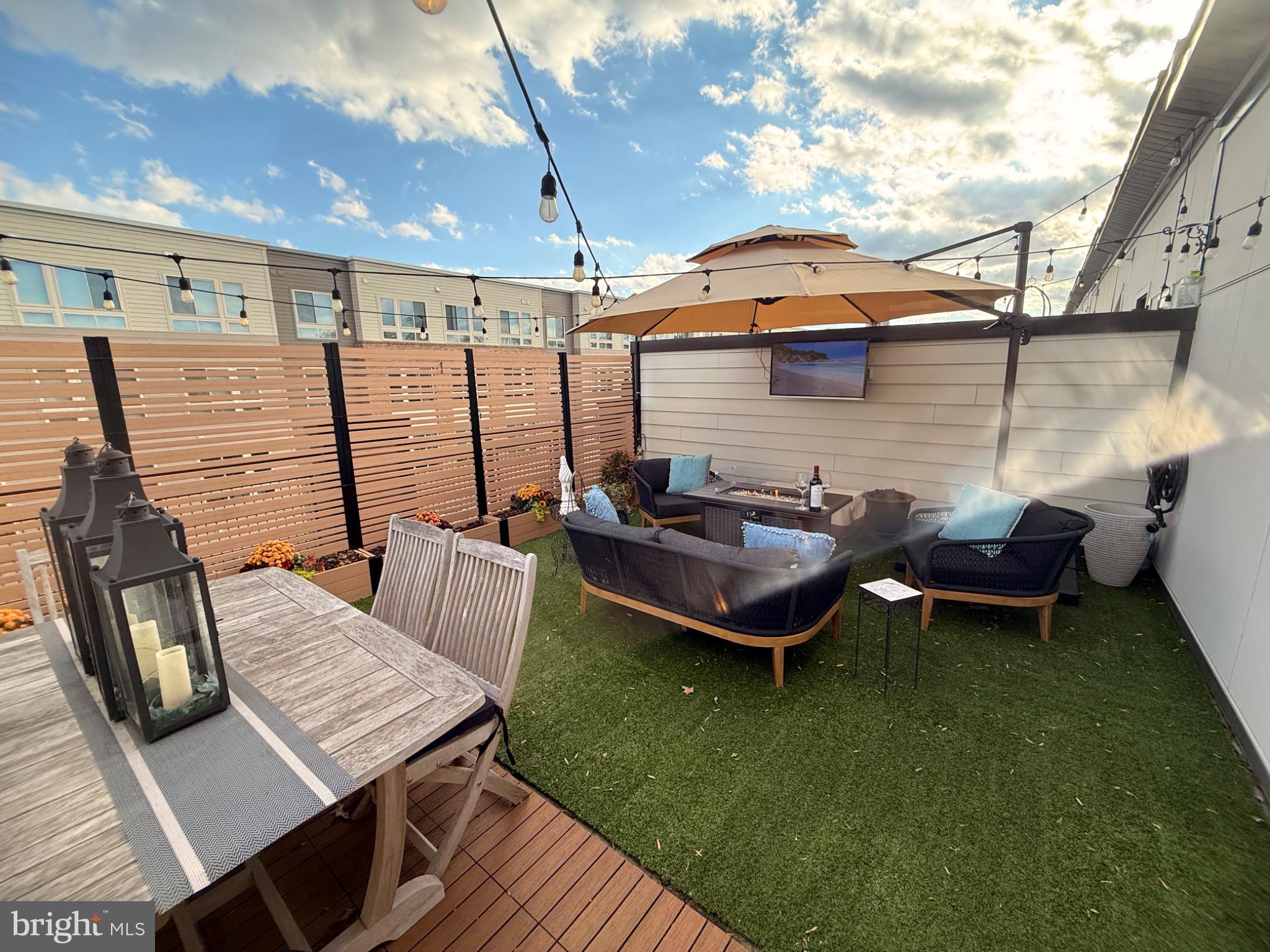 THE TOWNS AT SOUTH ALEX - Residential