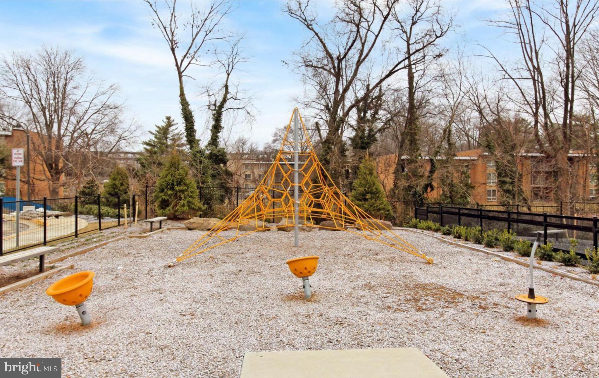 THE TOWNS AT SOUTH ALEX - Residential