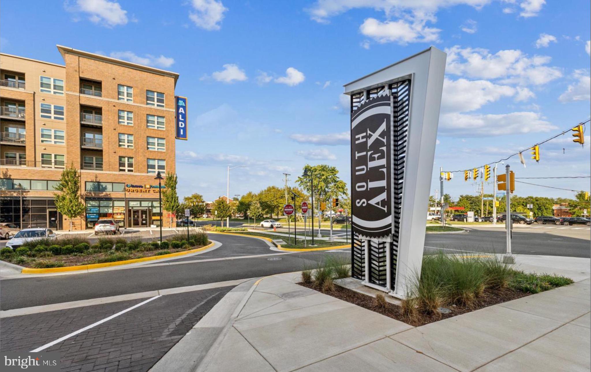 THE TOWNS AT SOUTH ALEX - Residential