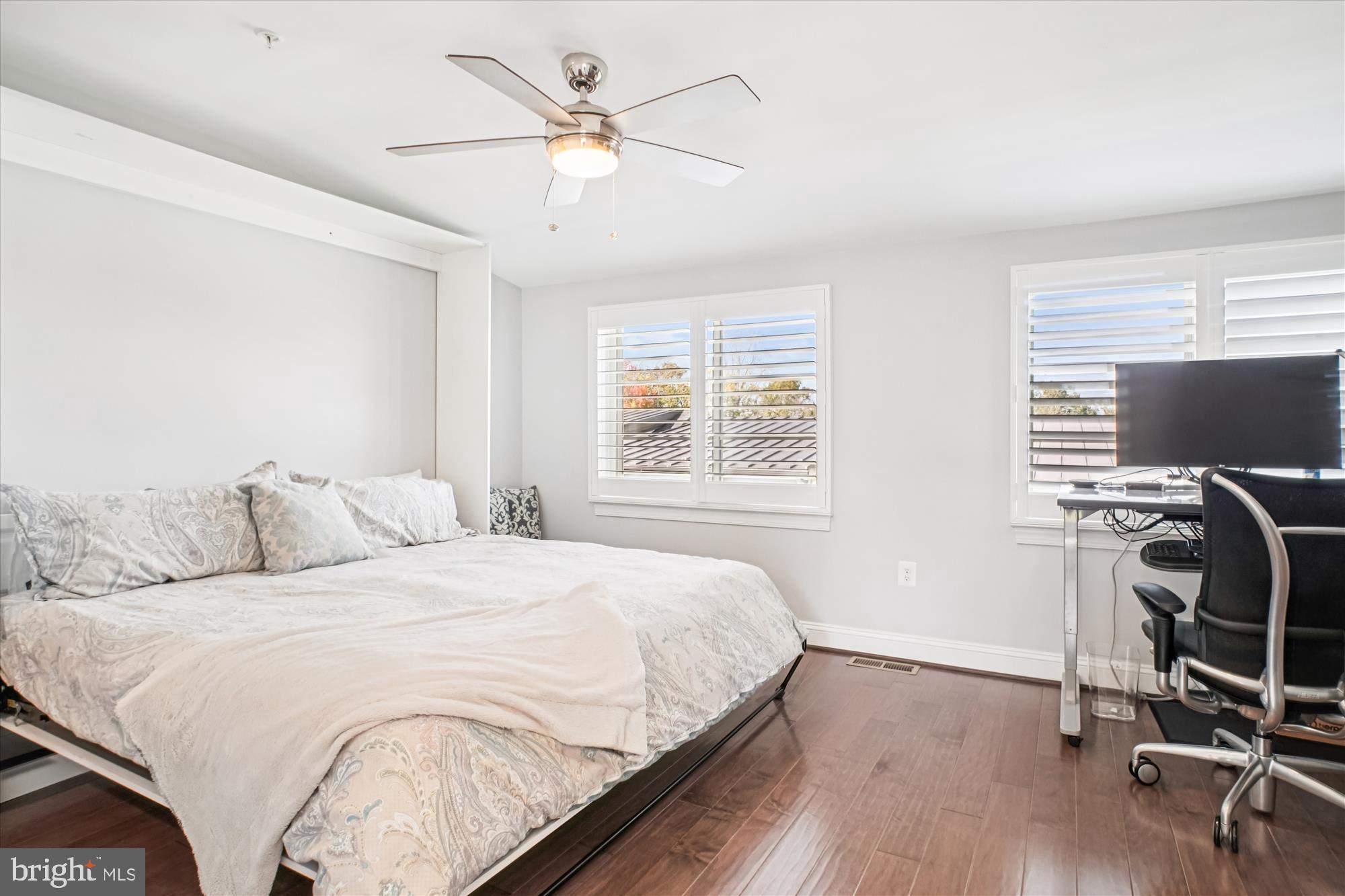 THE TOWNS AT SOUTH ALEX - Residential