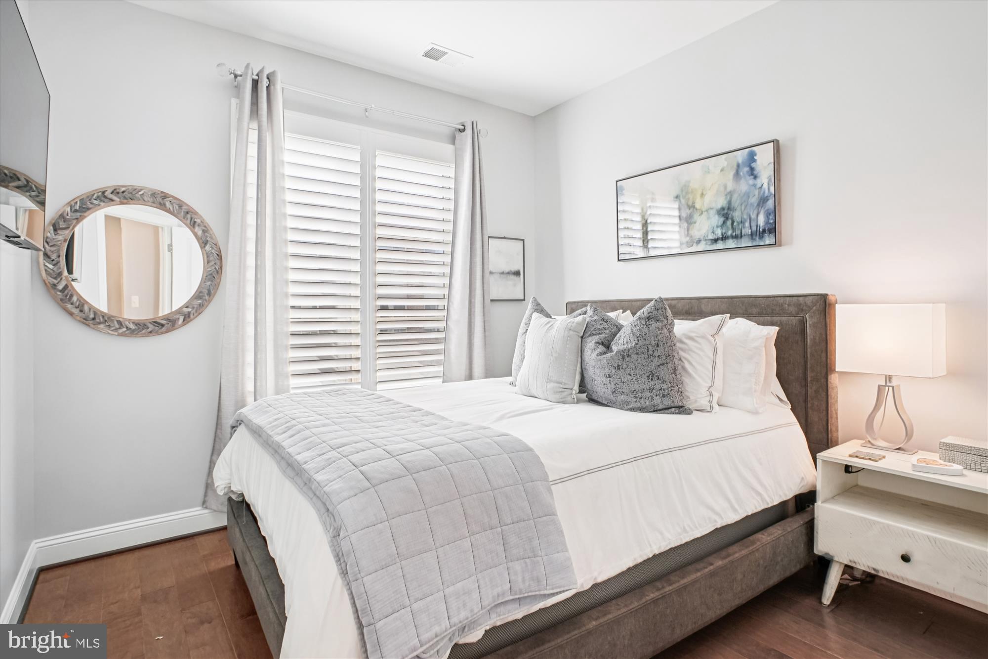 THE TOWNS AT SOUTH ALEX - Residential