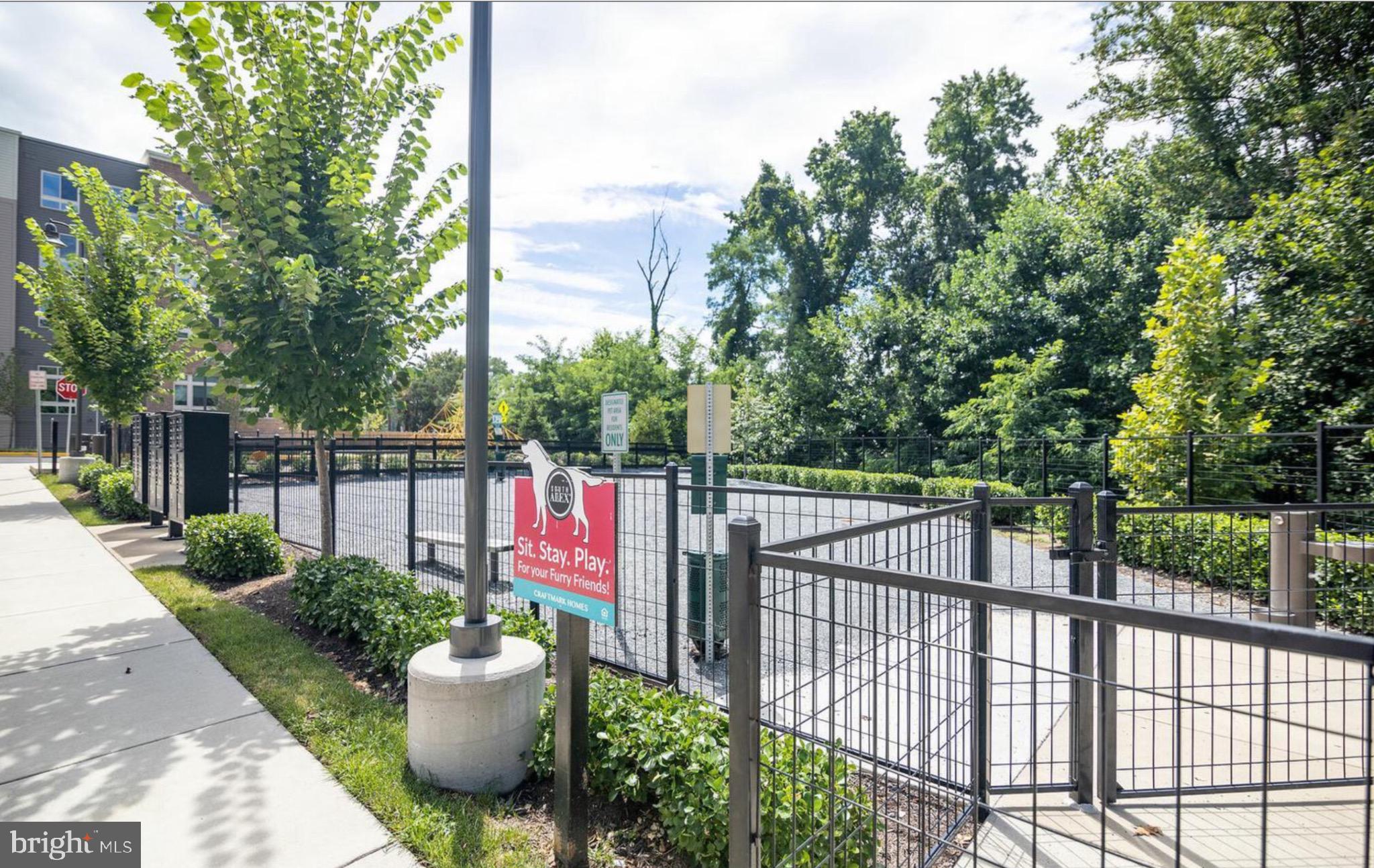 THE TOWNS AT SOUTH ALEX - Residential