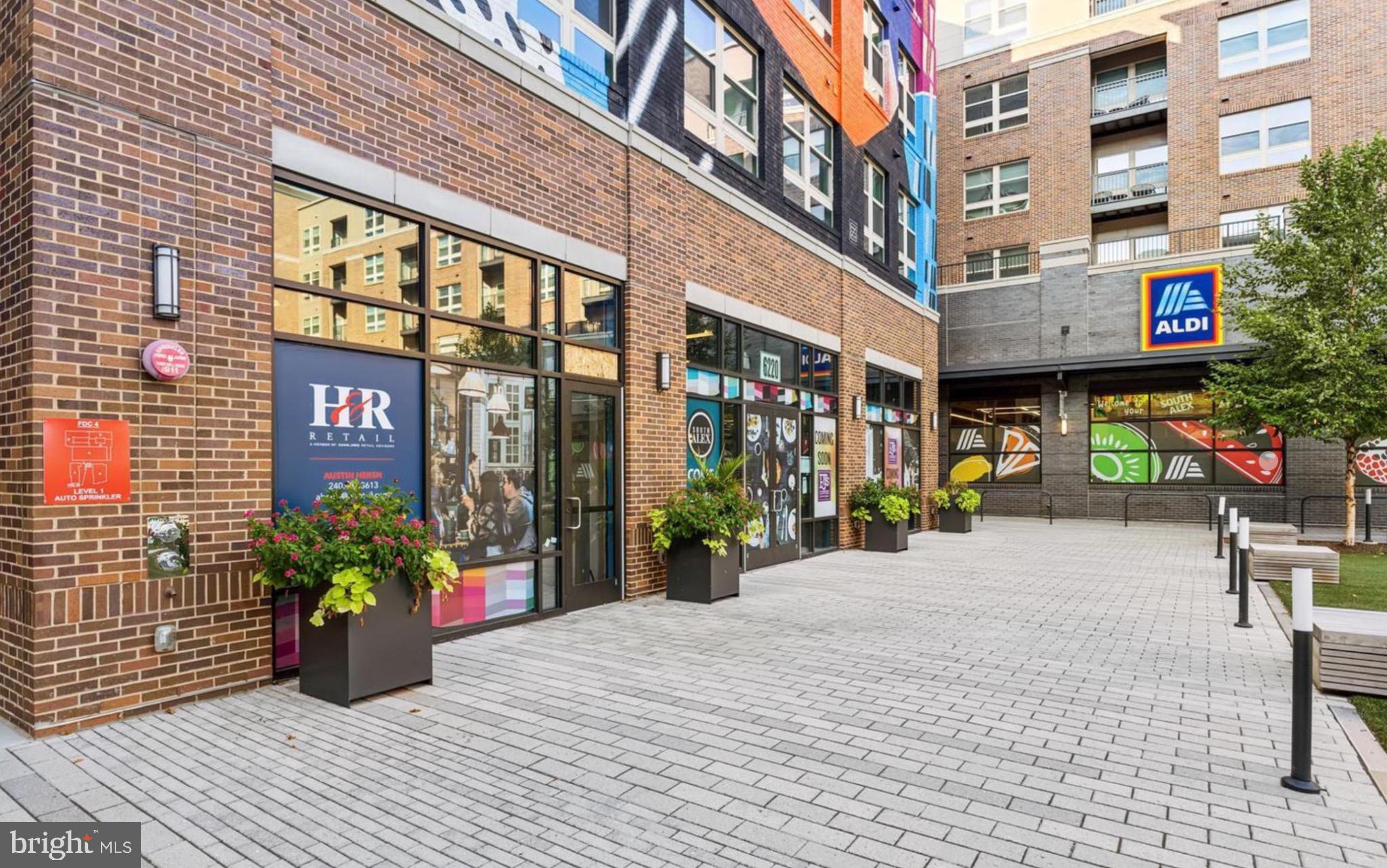 THE TOWNS AT SOUTH ALEX - Residential