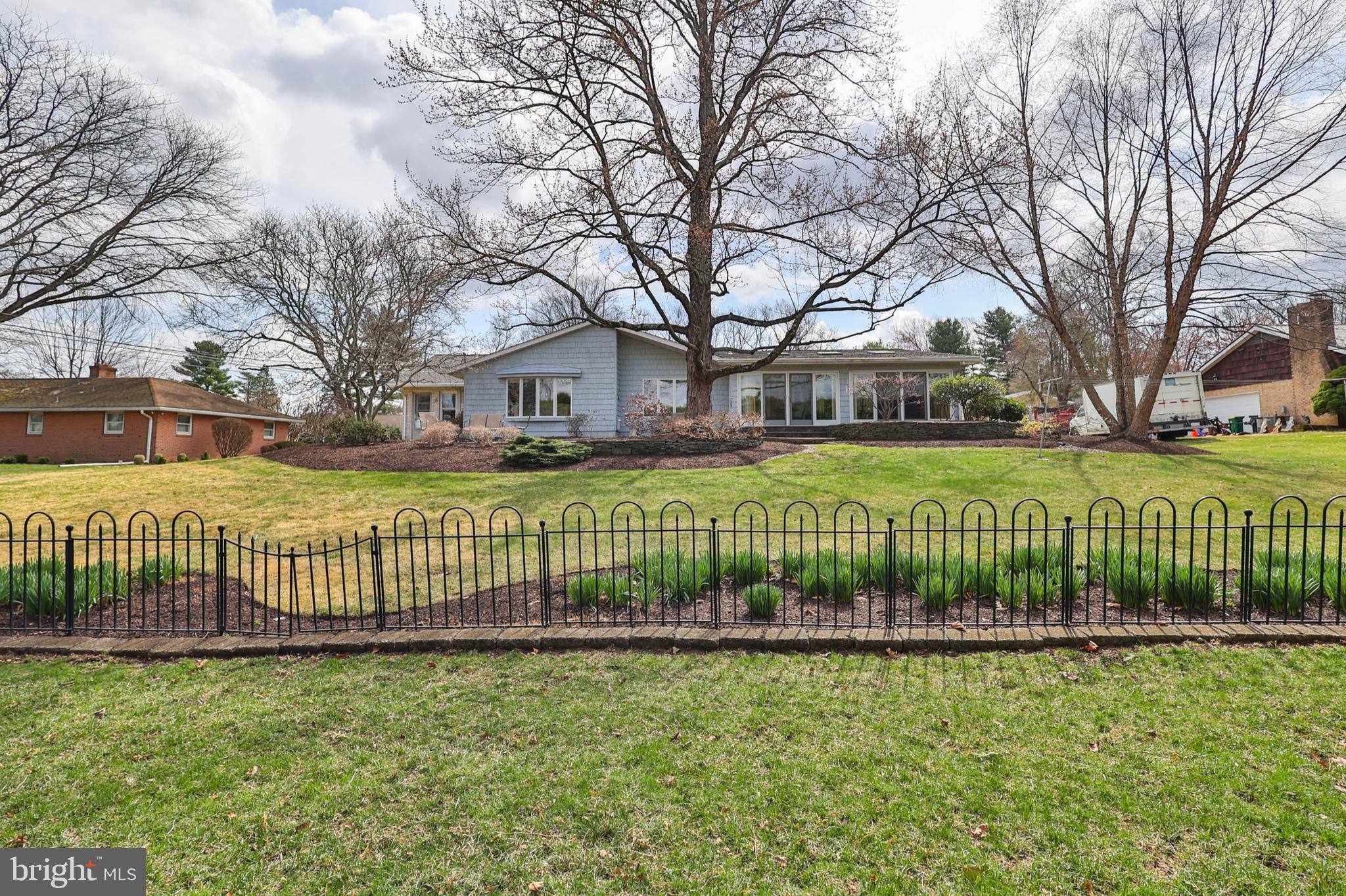 HILLCREST HEIGHTS - Residential