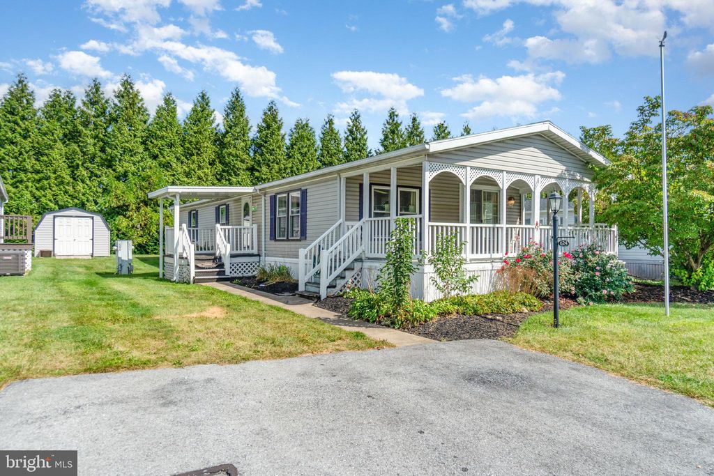 Photo of 624 W Cedar Street, PALMYRA, PA 17078 (MLS # PALN2022732)