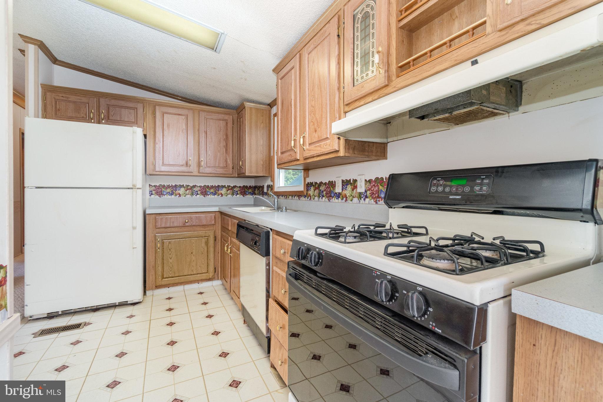 SHADOWSTONE VILLAGE - Residential