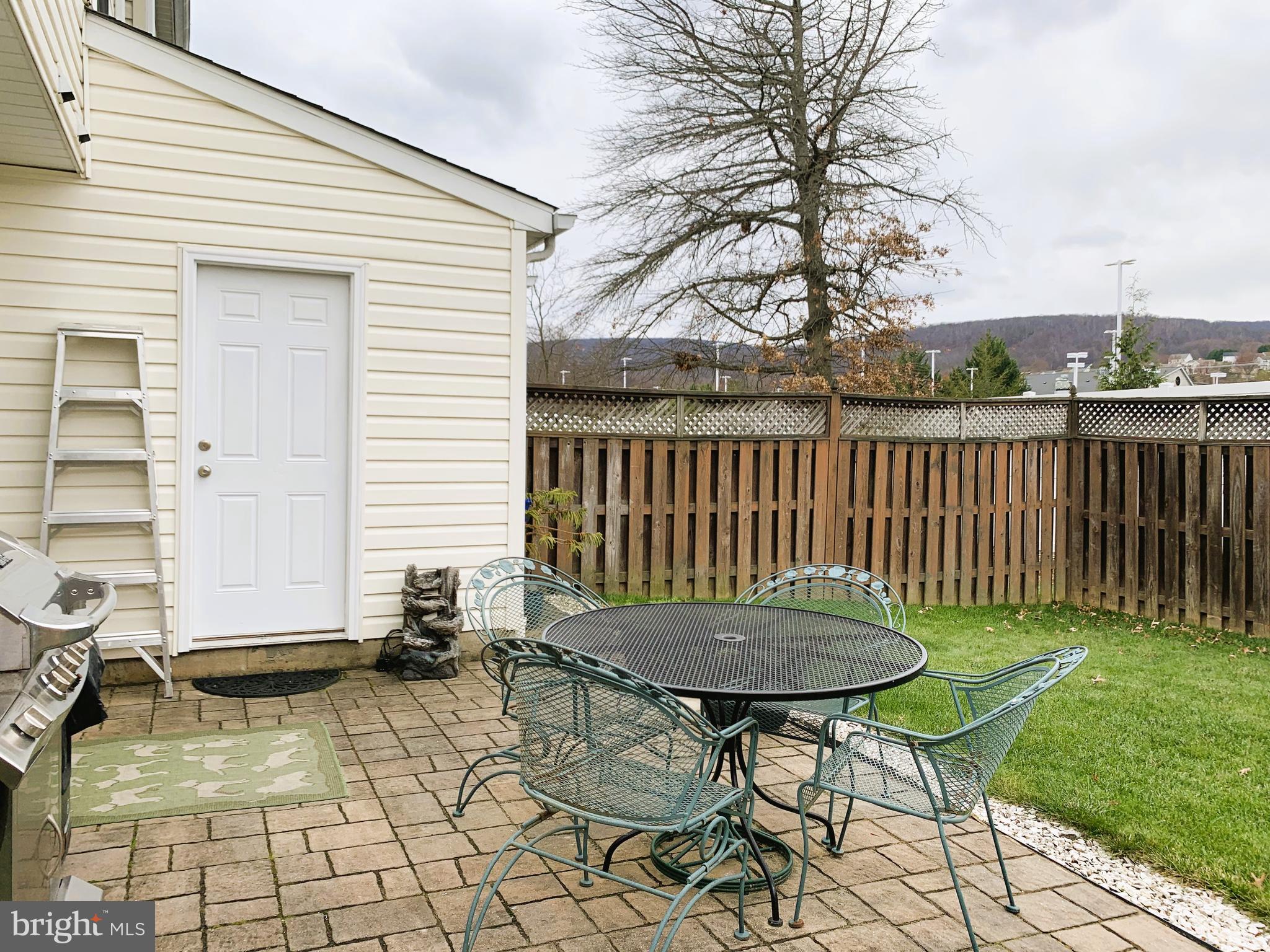 FAIROAKS - Residential