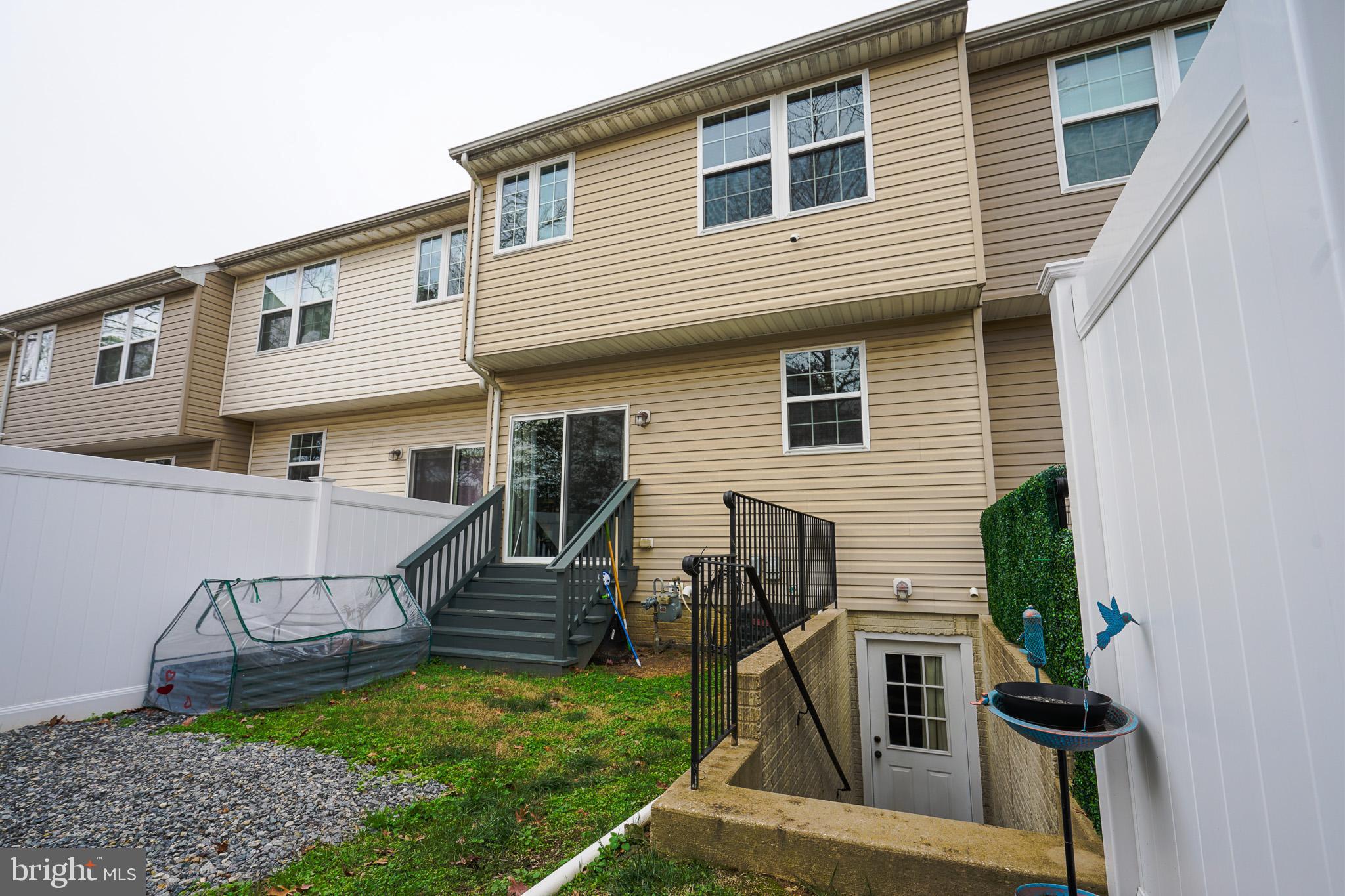 CLEMENTS WOODS - Residential