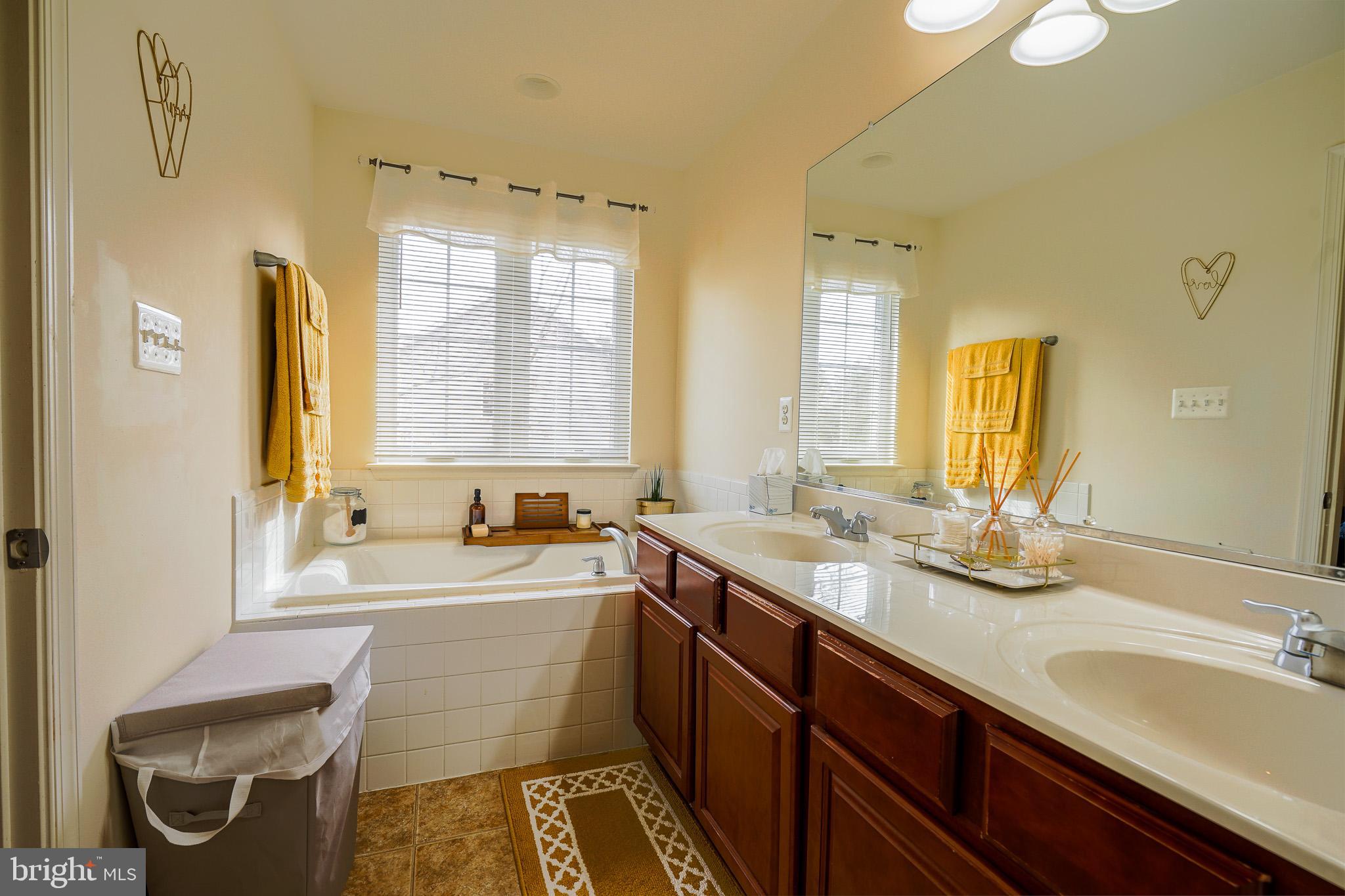 CLEMENTS WOODS - Residential