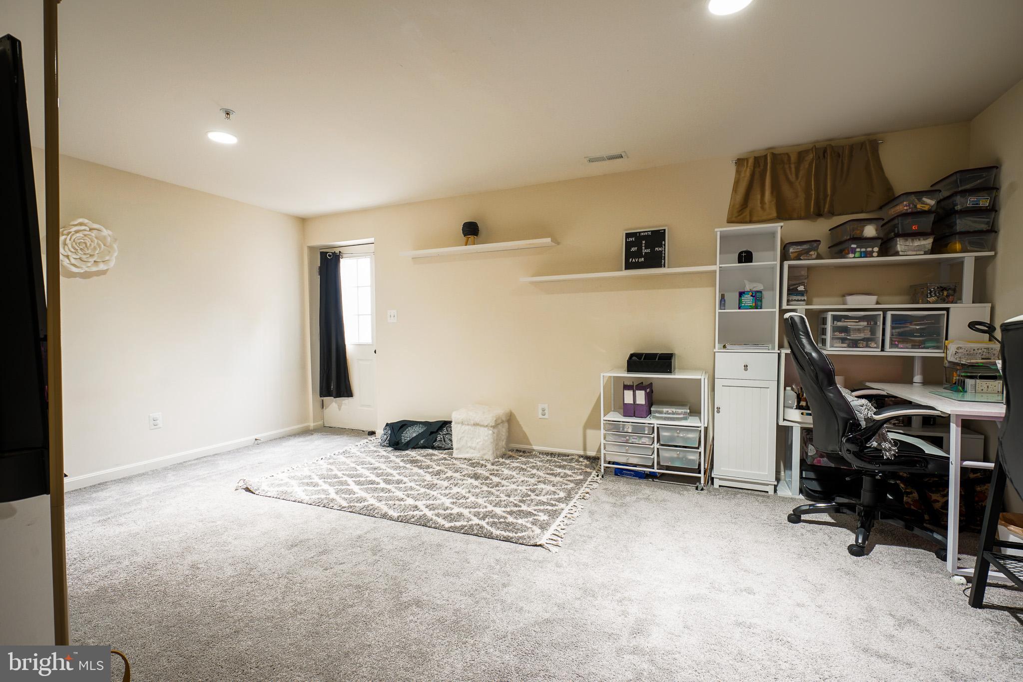 CLEMENTS WOODS - Residential