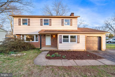 Photo of 8811 Cather Avenue, MANASSAS, VA 20110 (MLS # VAMN2010338)
