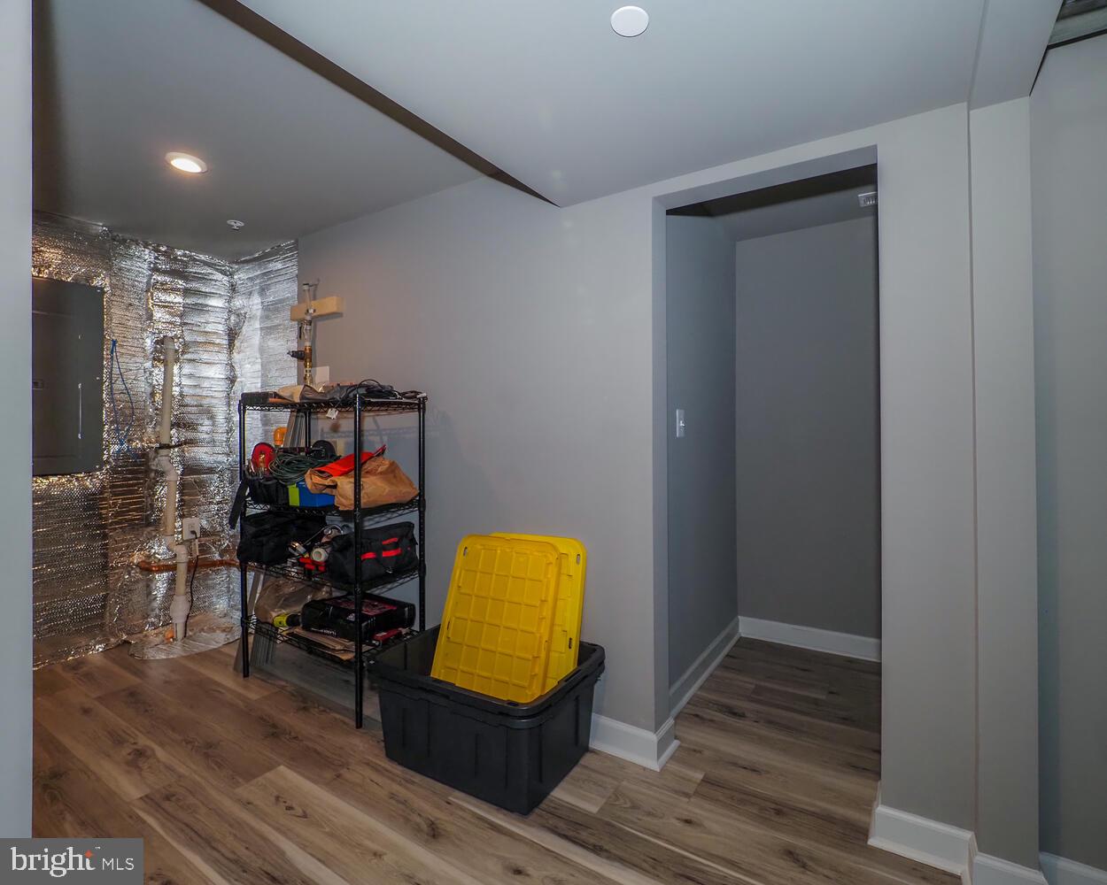 CHARLESTOWN - Residential