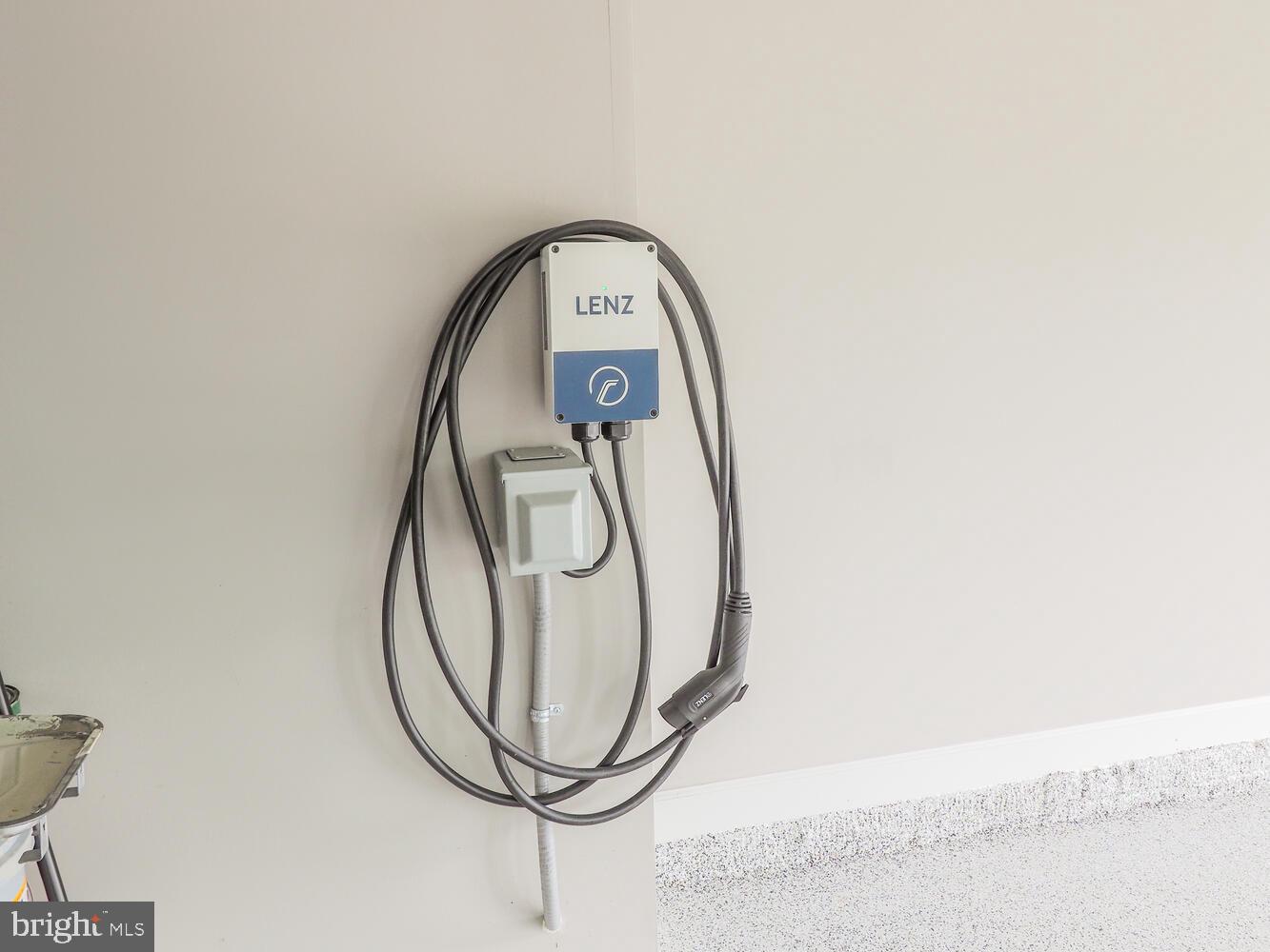 CHARLESTOWN - Residential