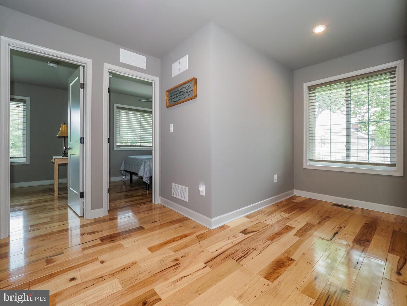 CHARLESTOWN - Residential