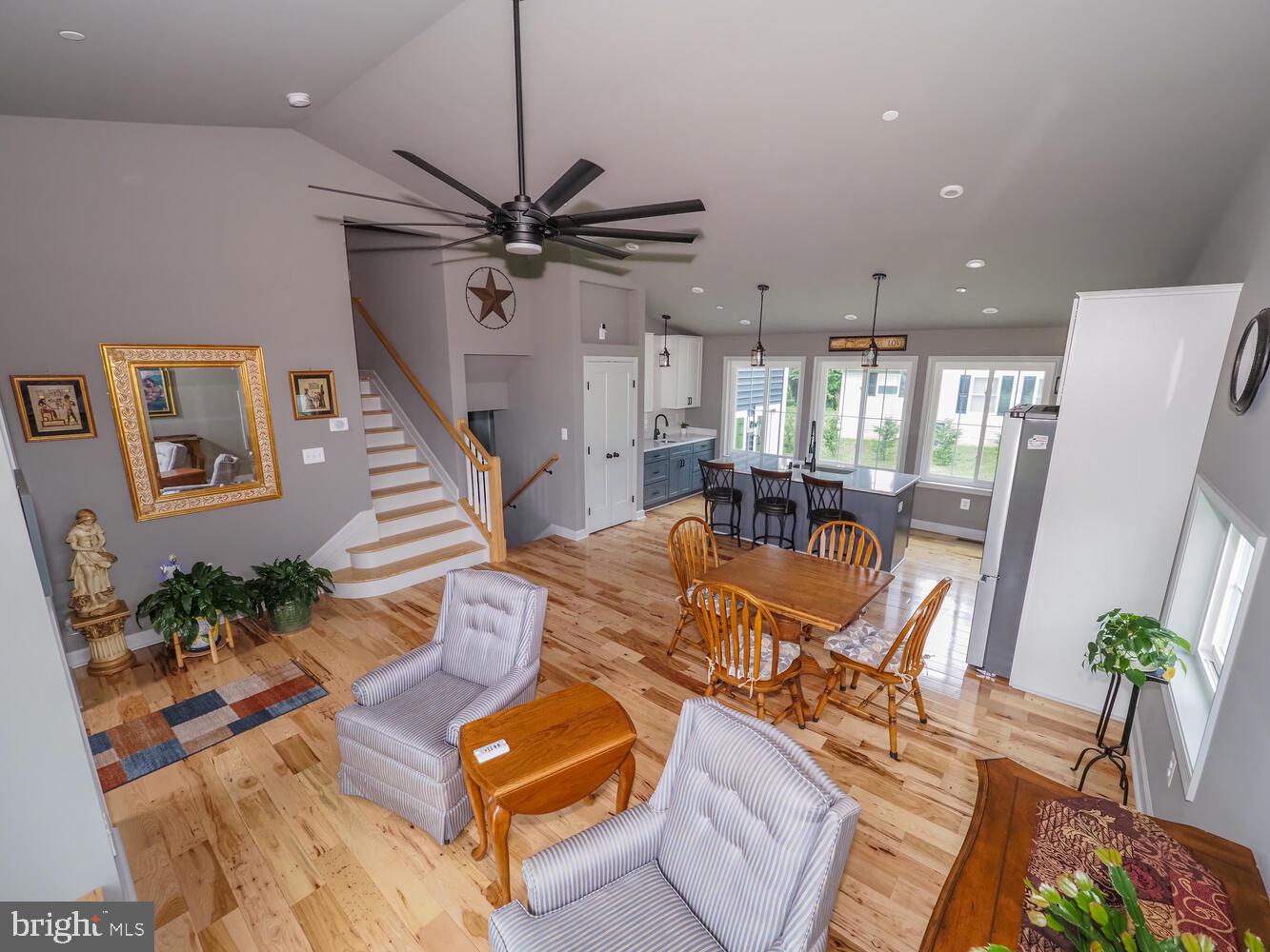 CHARLESTOWN - Residential