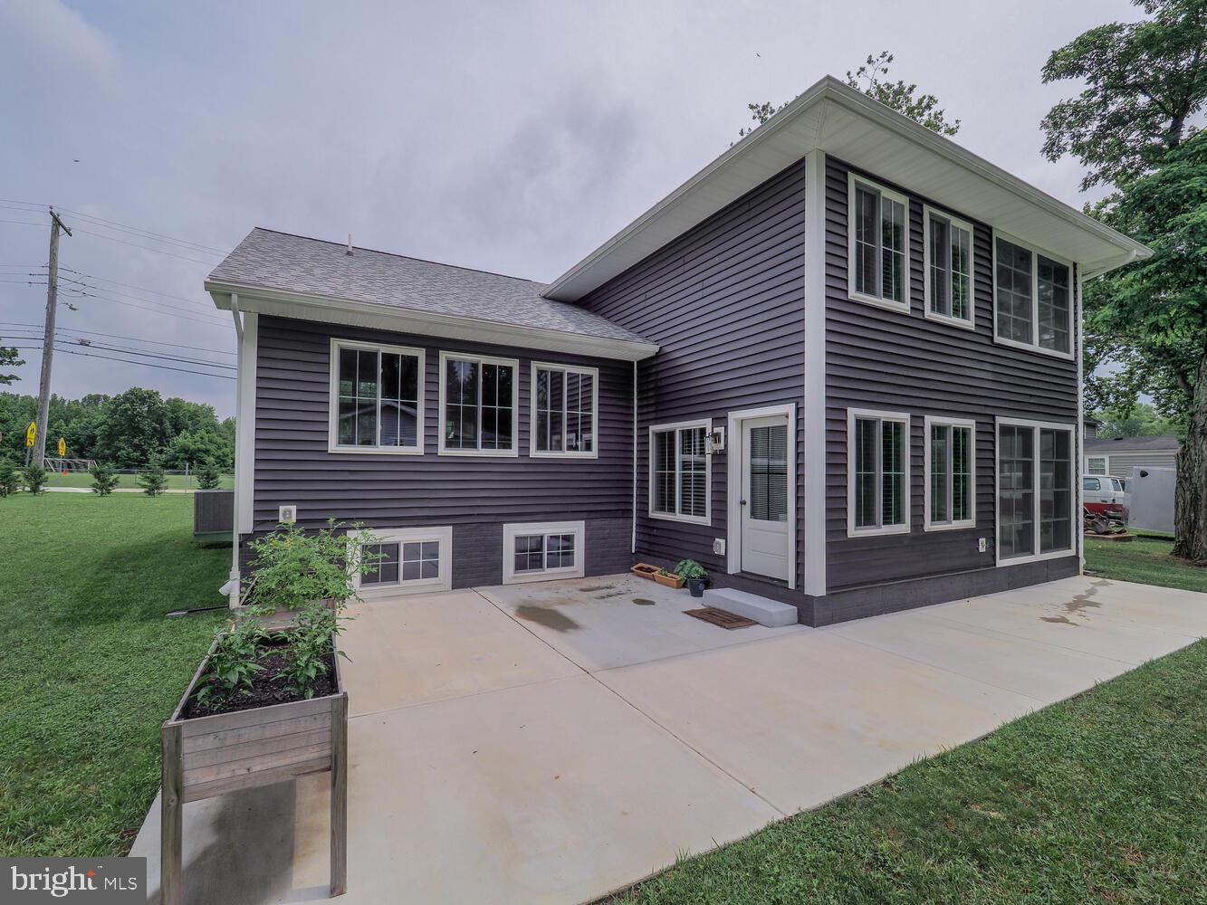 CHARLESTOWN - Residential