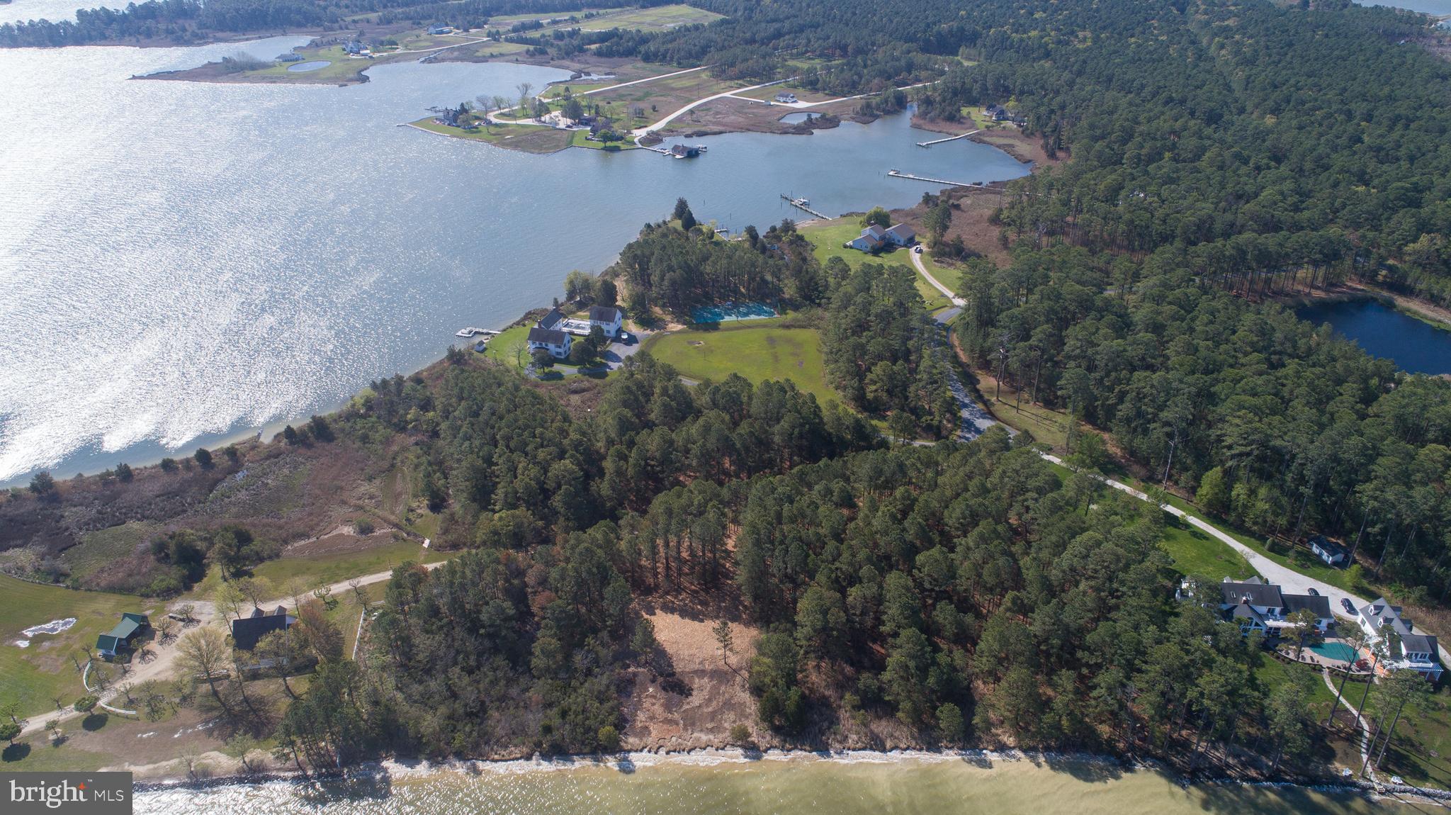 MCKEIL POINTE - Land