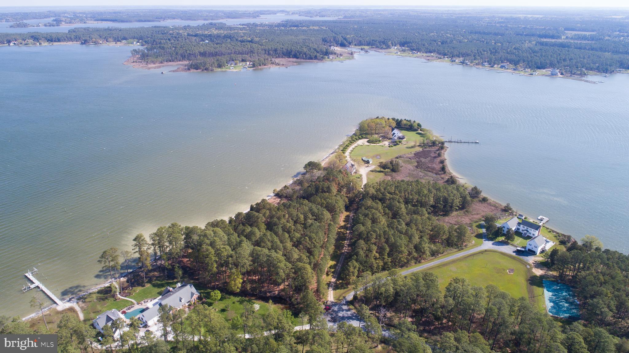 MCKEIL POINTE - Land