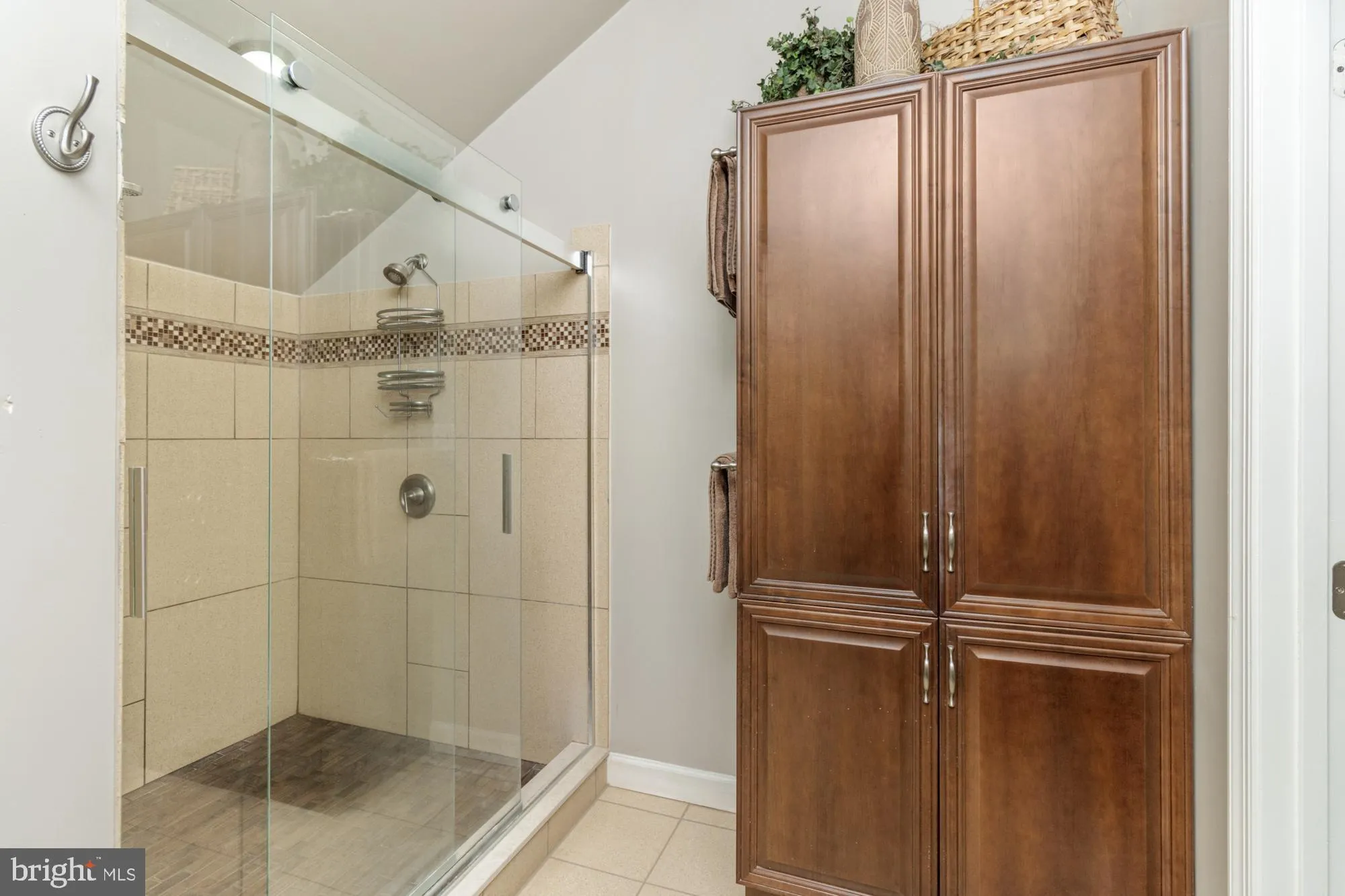 Bel Air, Maryland 21015, United States, 5 Bedrooms Bedrooms, ,3 BathroomsBathrooms,Residential,Contingent,120223