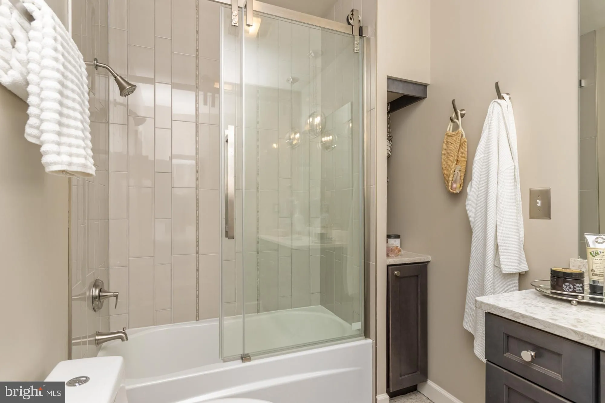 Bel Air, Maryland 21015, United States, 5 Bedrooms Bedrooms, ,3 BathroomsBathrooms,Residential,Contingent,120223