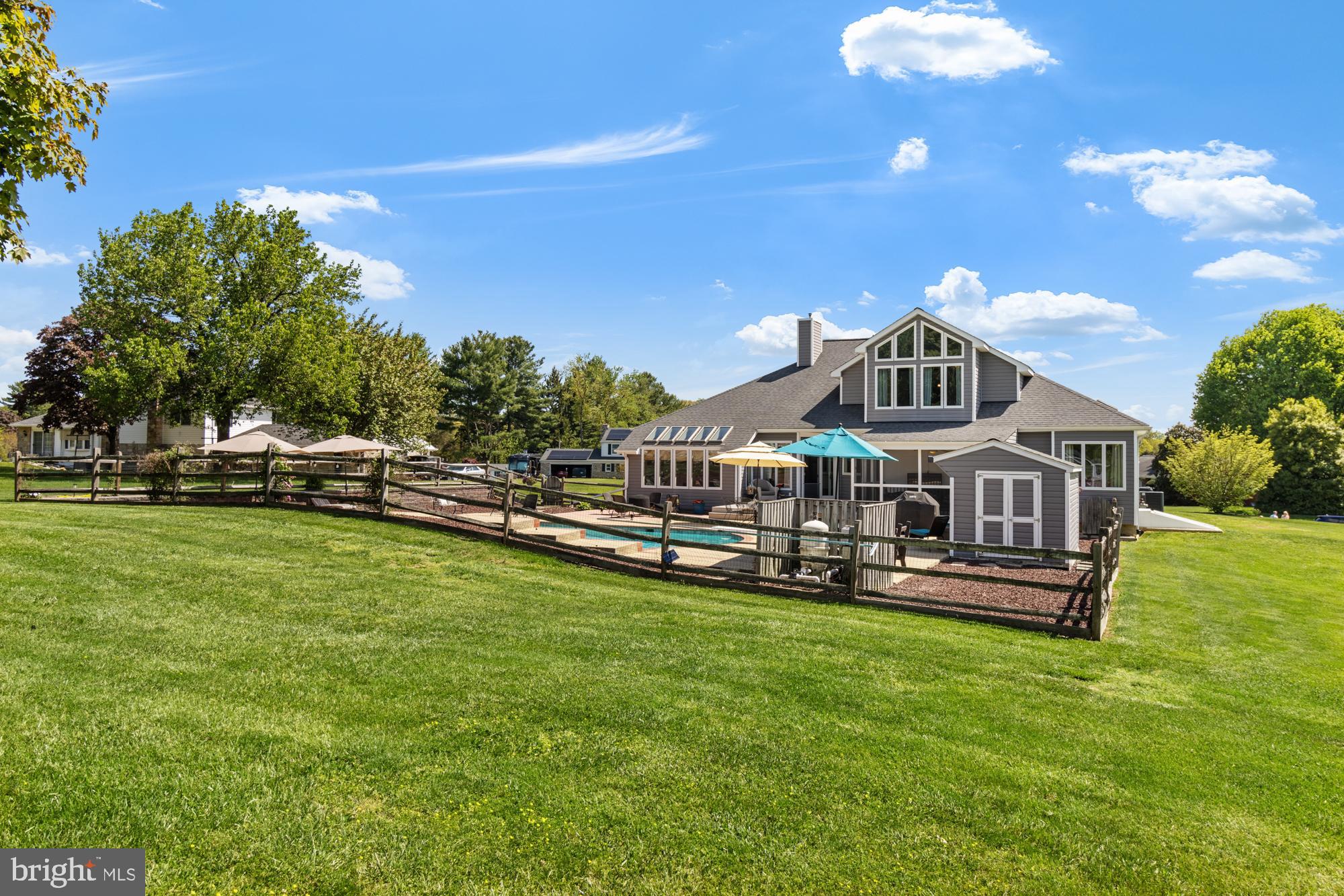 FAIRWAY - Residential