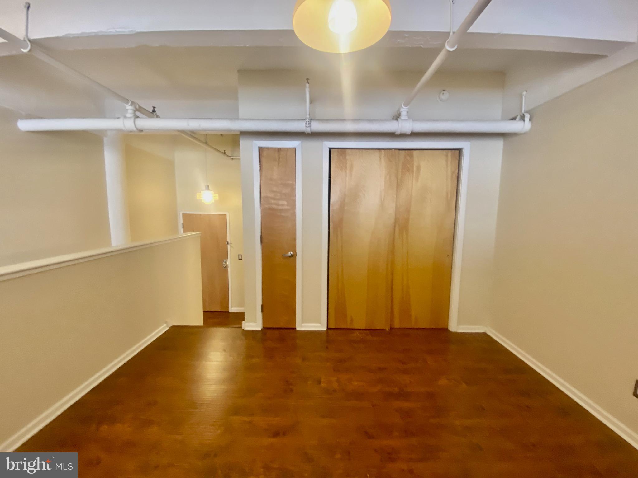 CHINATOWN - Residential Lease