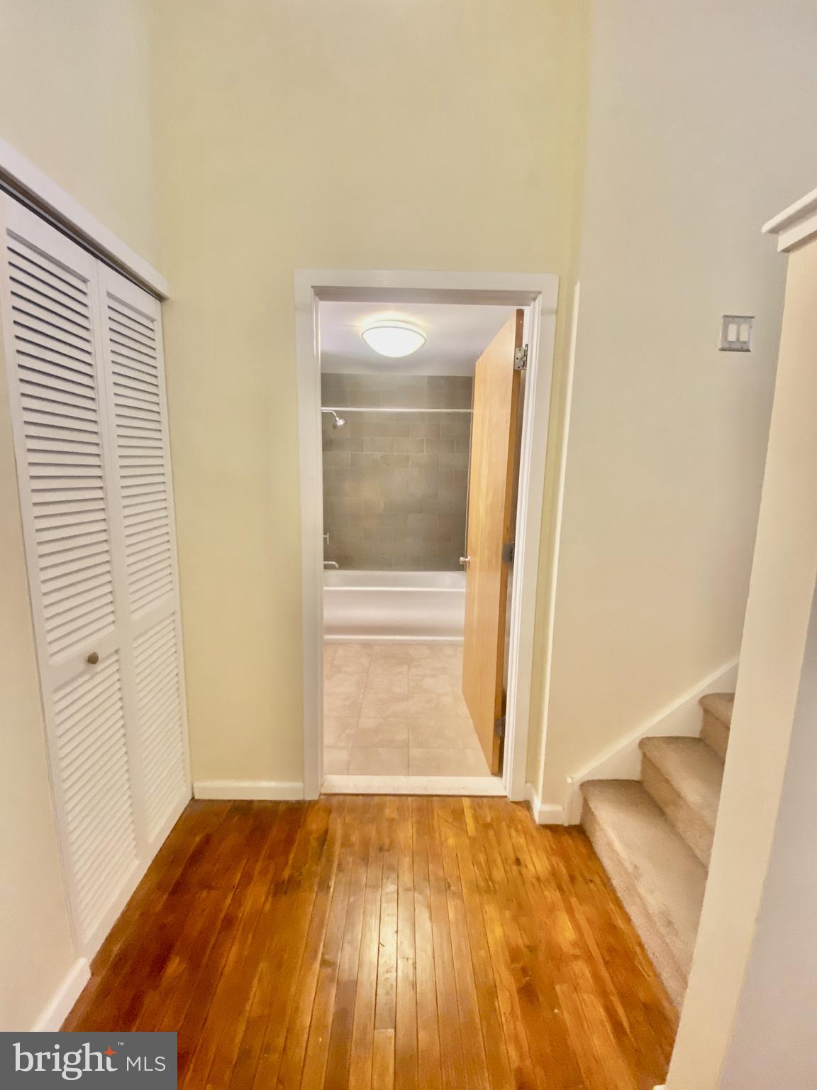 CHINATOWN - Residential Lease