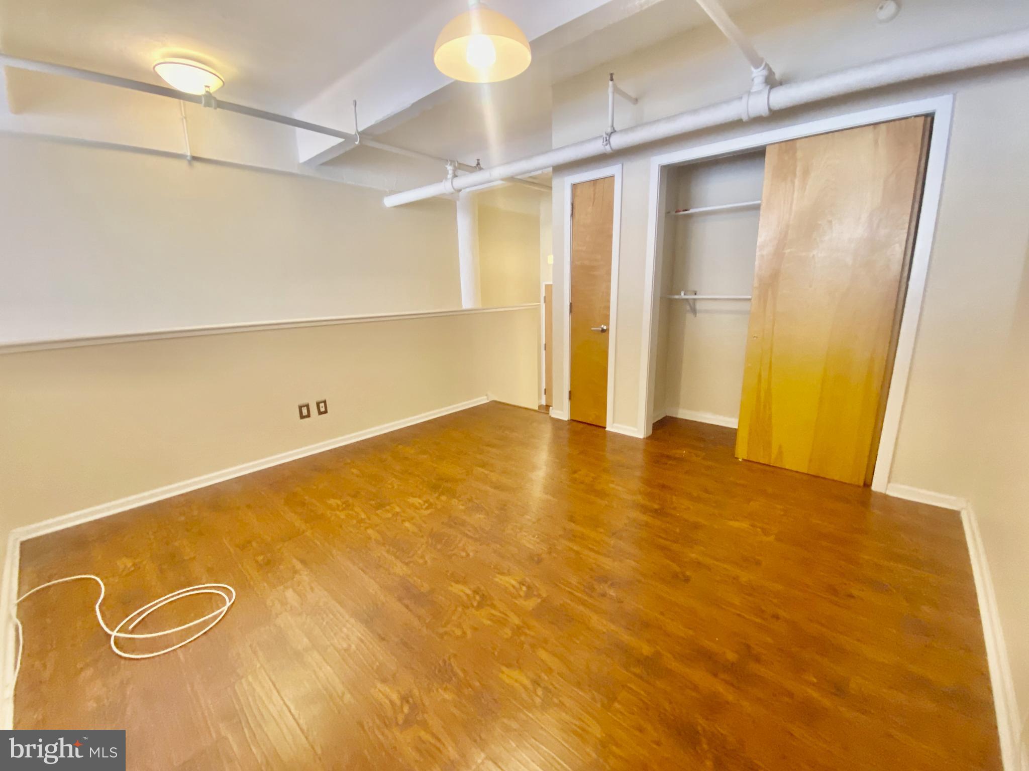 CHINATOWN - Residential Lease