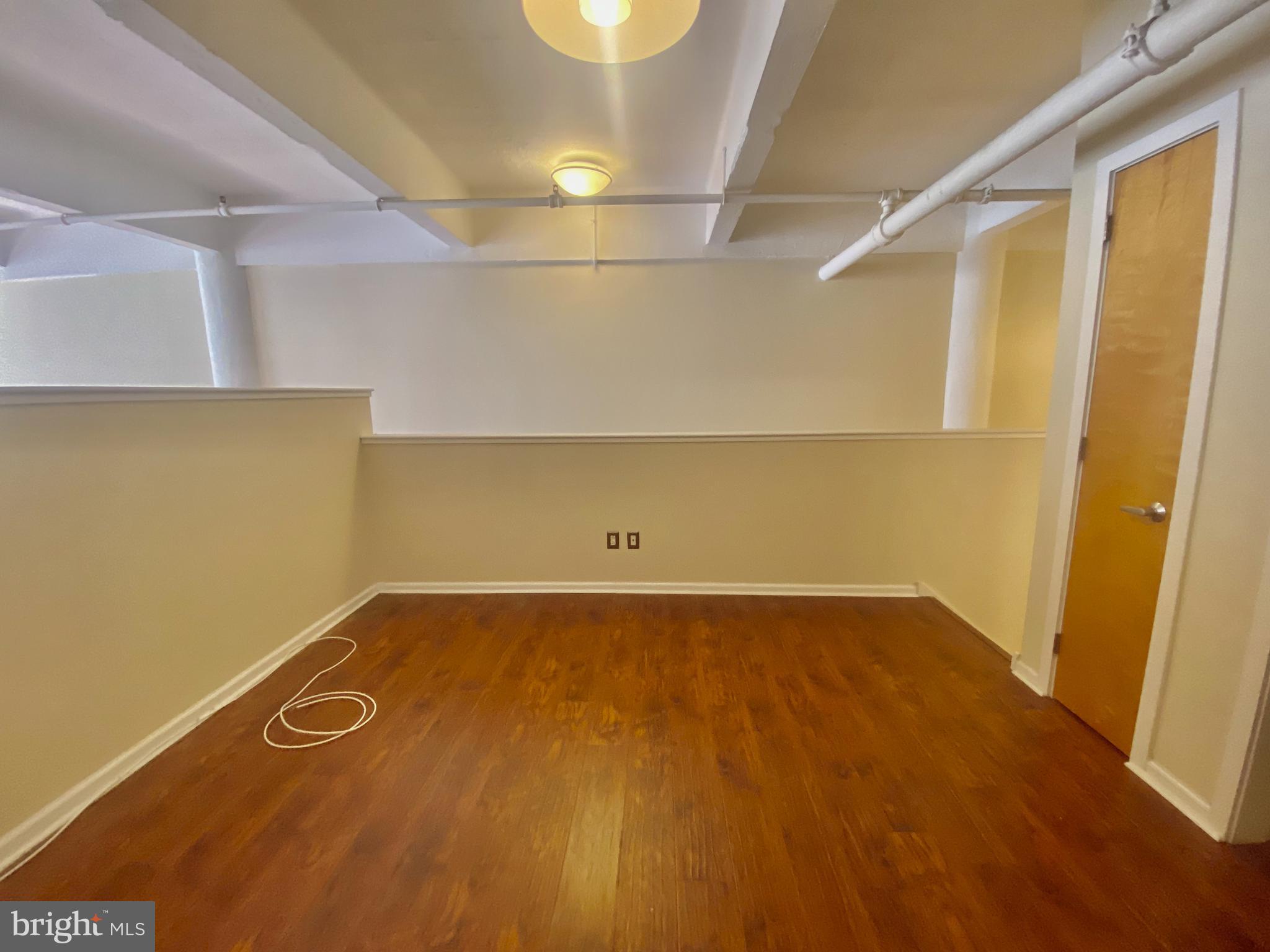 CHINATOWN - Residential Lease