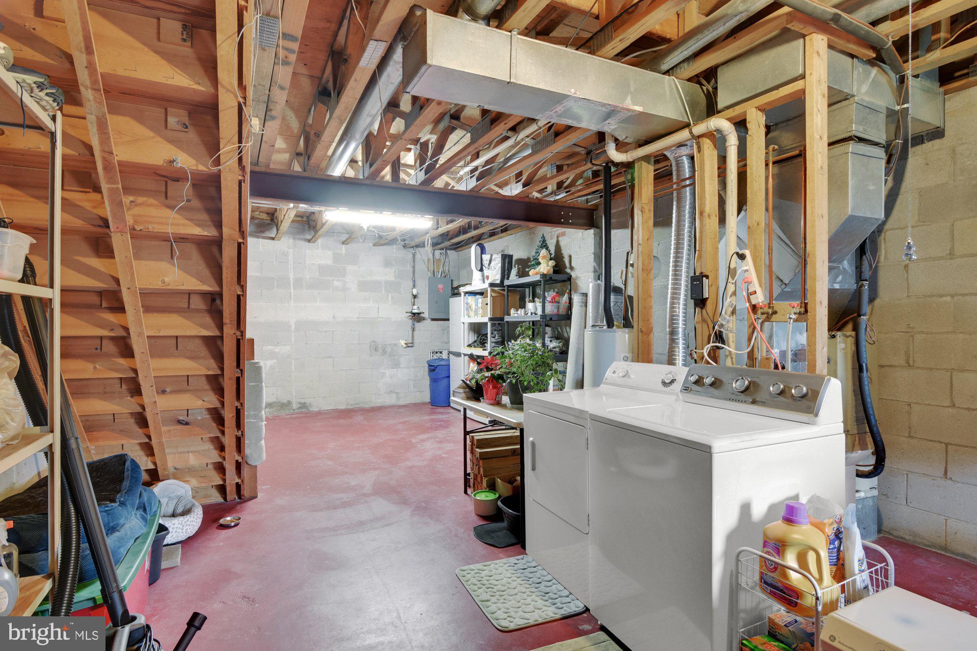 WOODBRIDGE CENTER - Residential