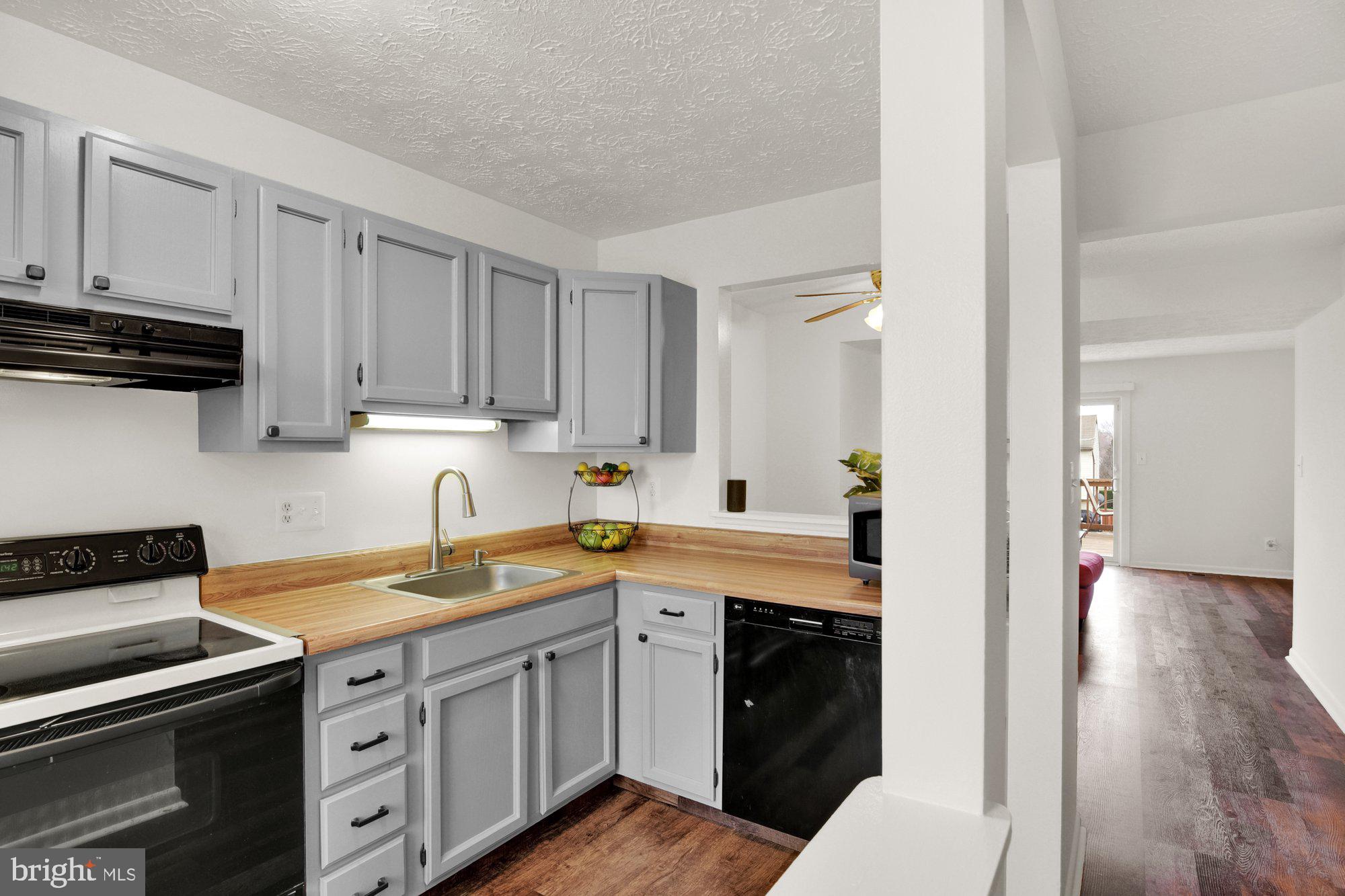 WOODBRIDGE CENTER - Residential