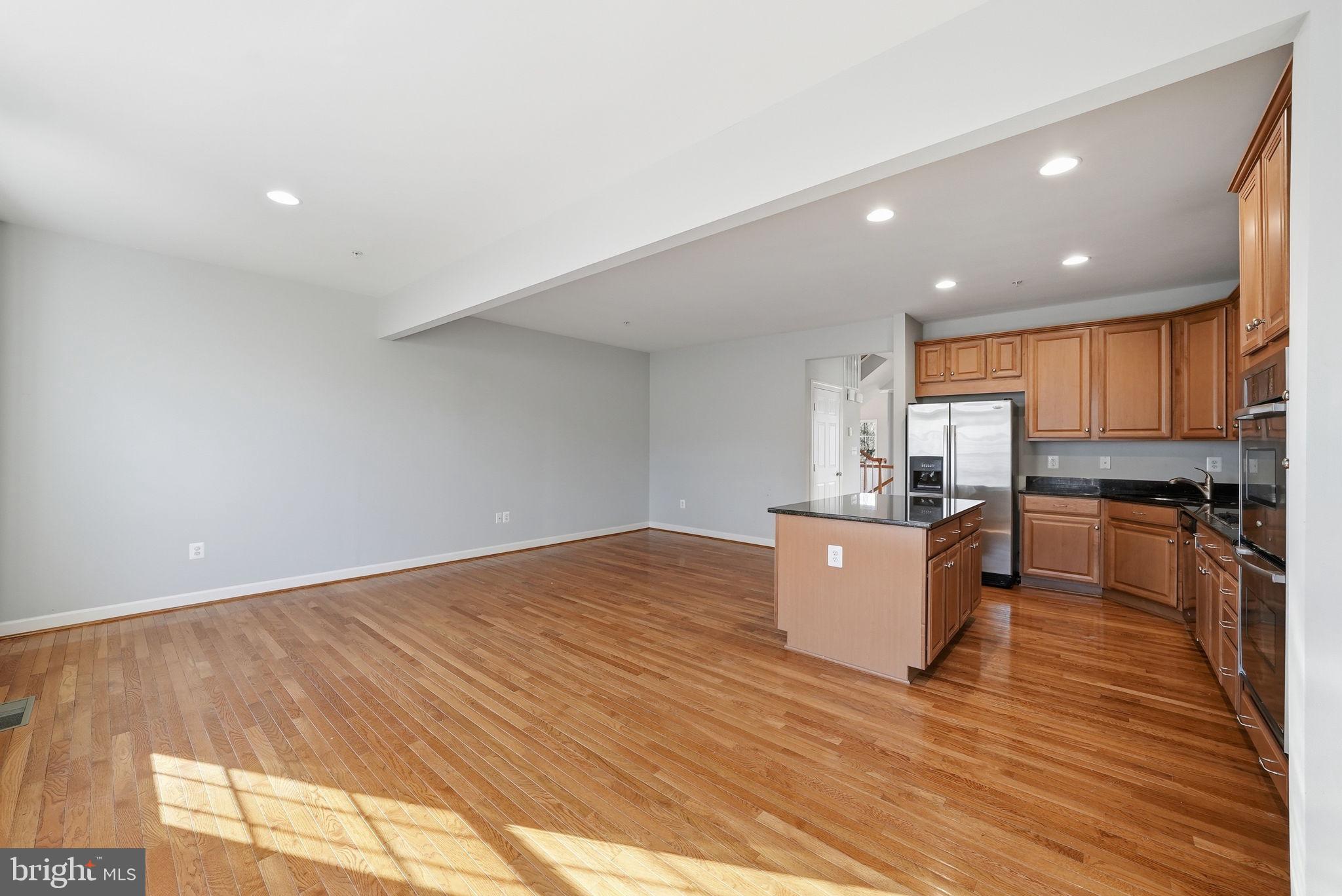 OAK CREEK CLUB - Residential