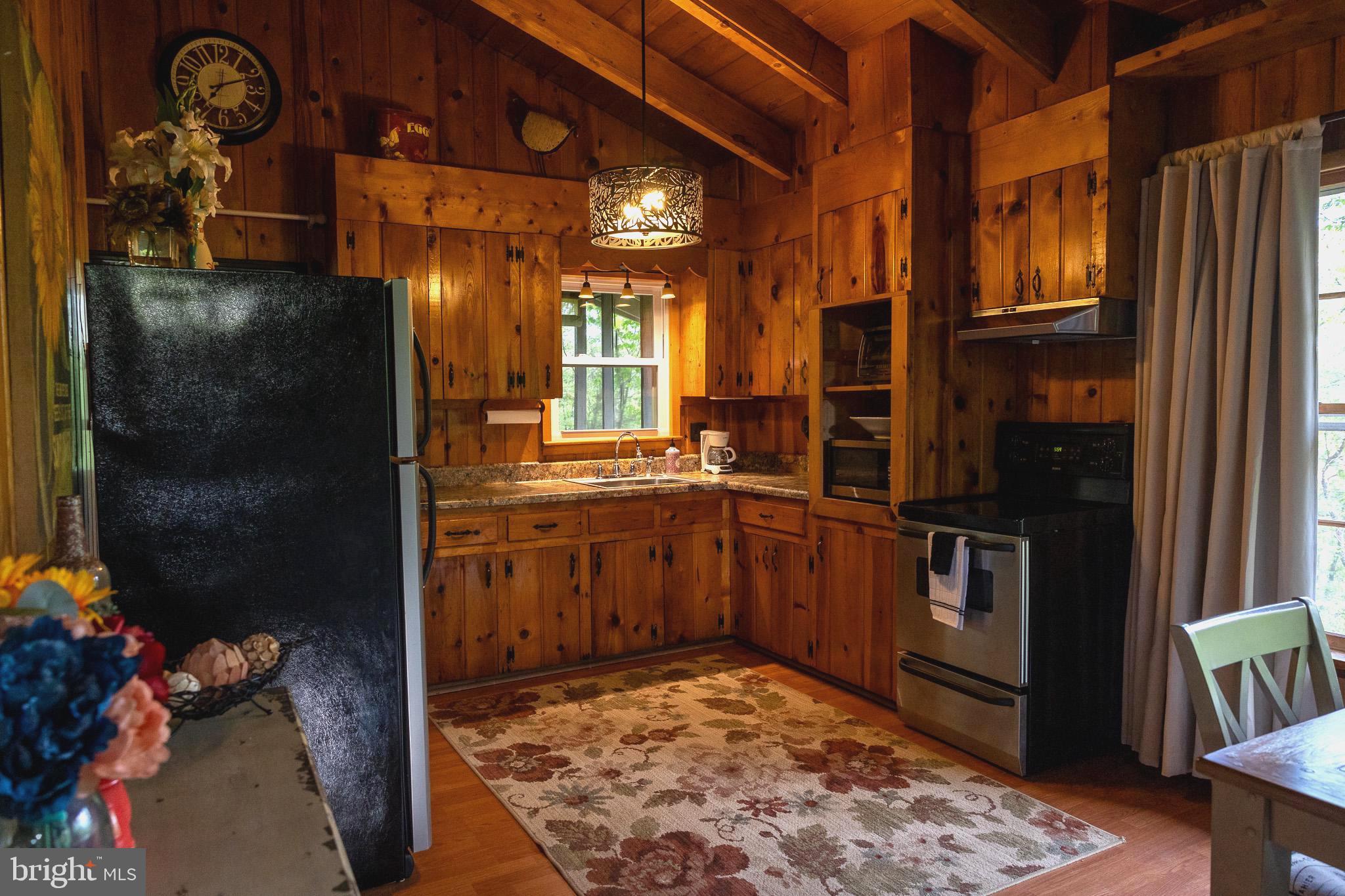 PAGE VALLEY ESTATES - Residential