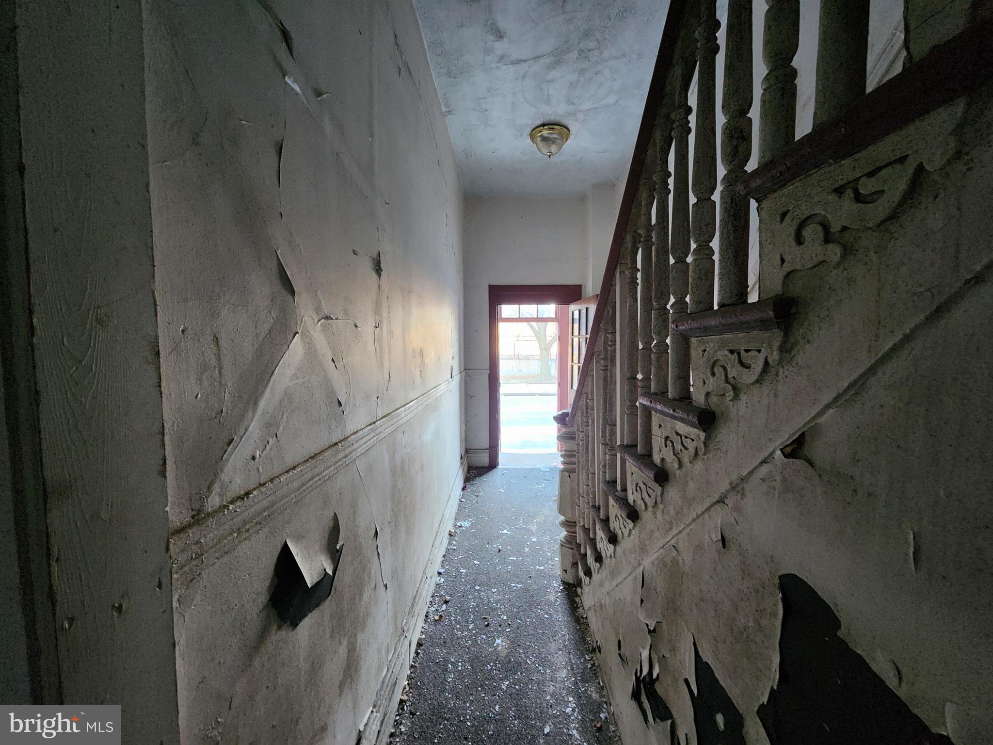 611 N CALHOUN STREET