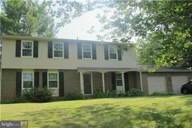 LEXINGTON ESTATES - Residential Lease