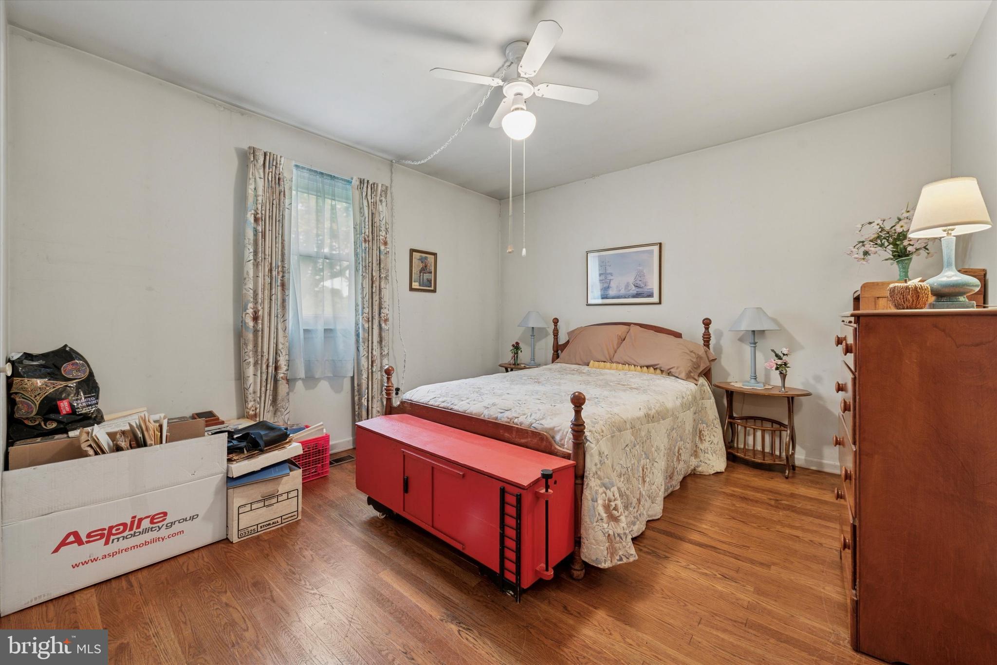 WEST GATE VIL - Residential