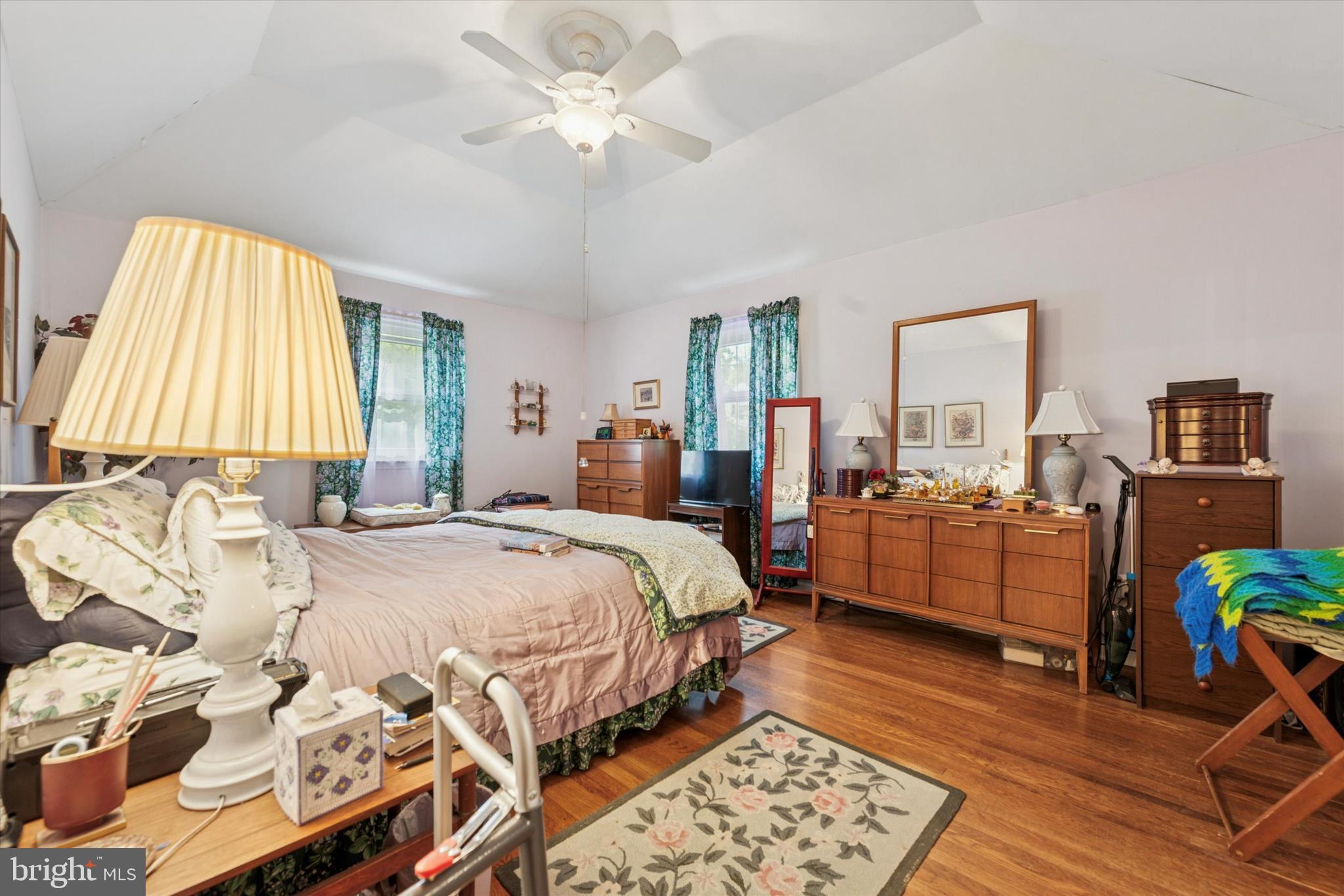 WEST GATE VIL - Residential