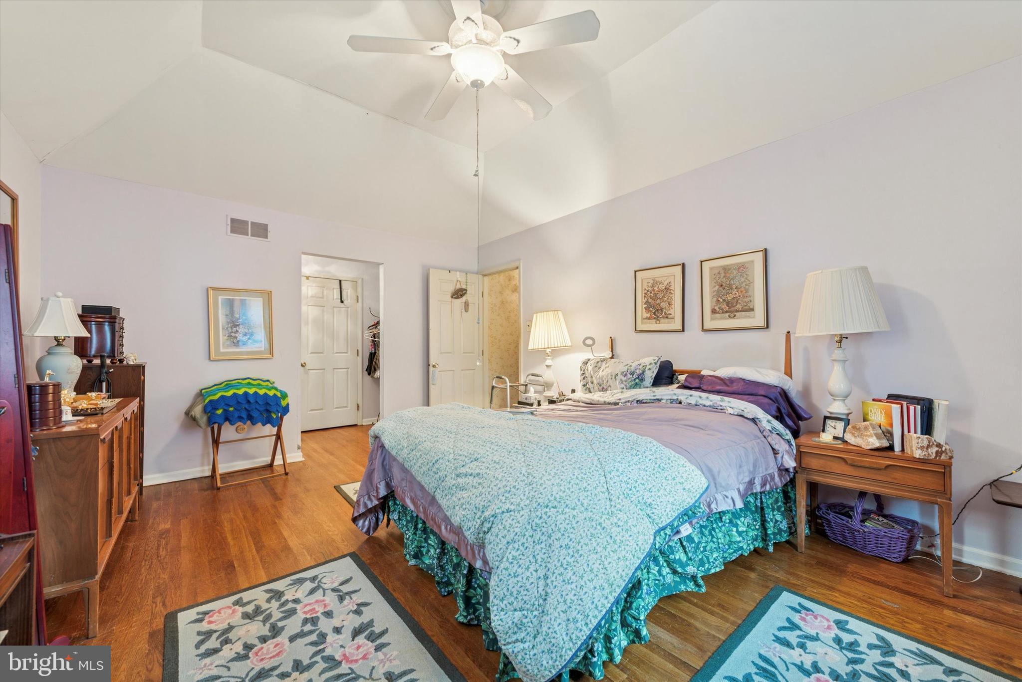 WEST GATE VIL - Residential