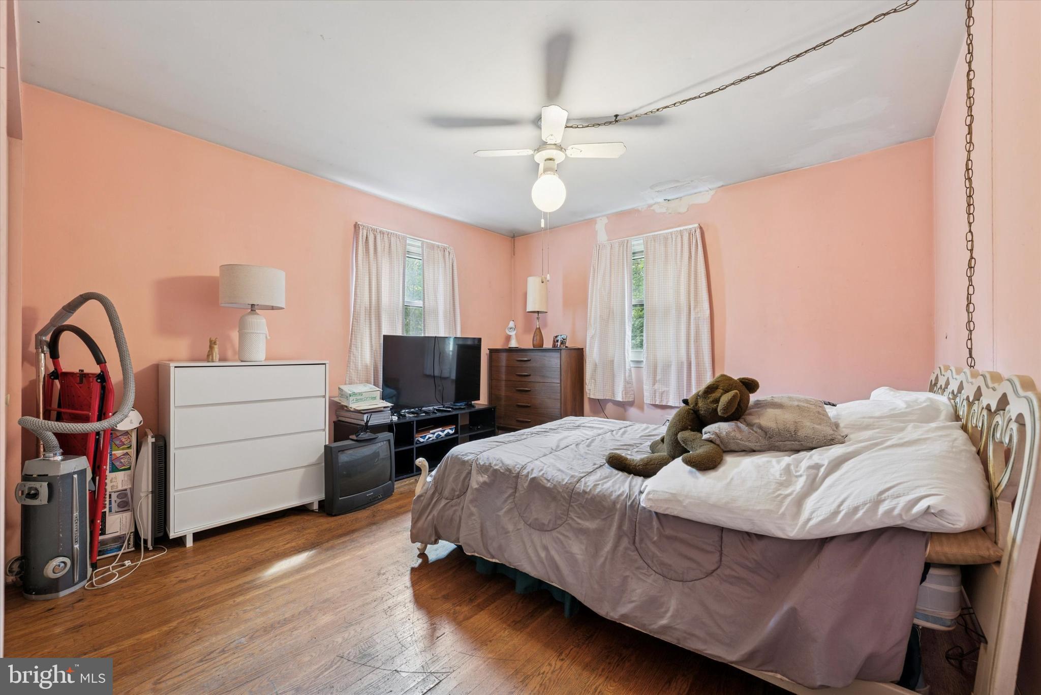 WEST GATE VIL - Residential