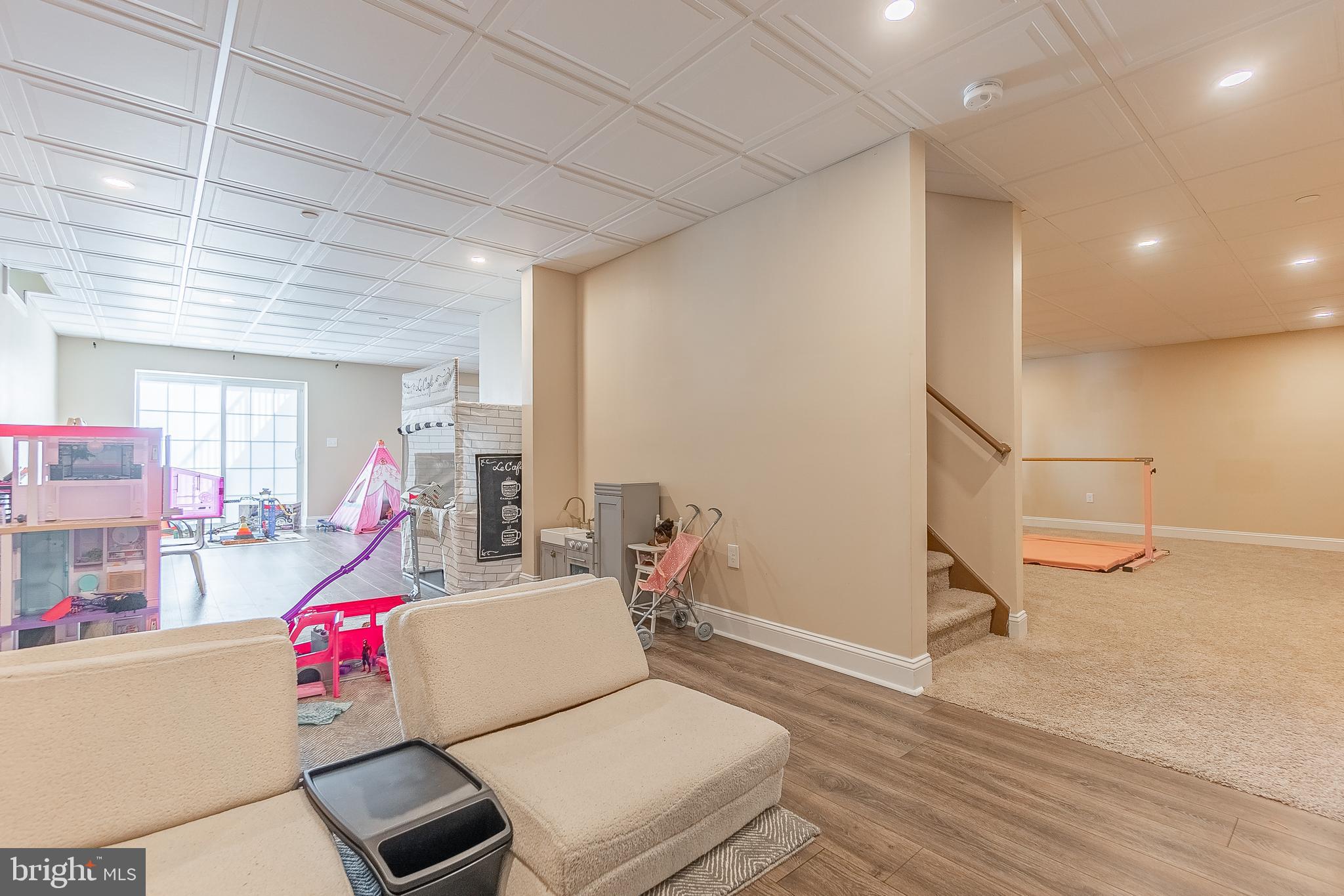 ENCLAVE AT RIDLEY CR - Residential