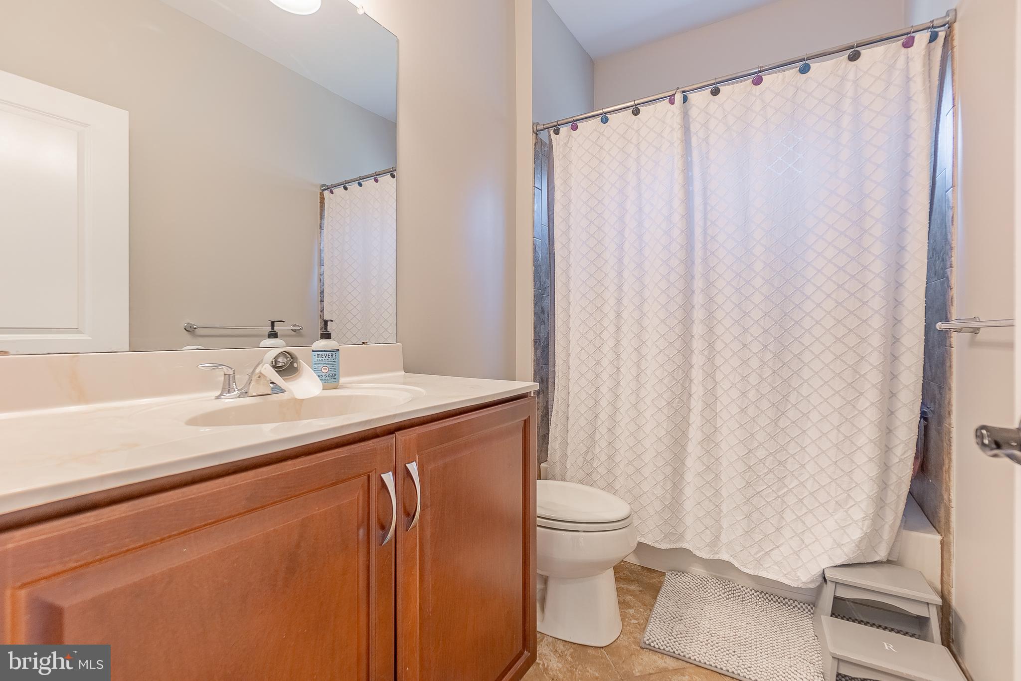 ENCLAVE AT RIDLEY CR - Residential