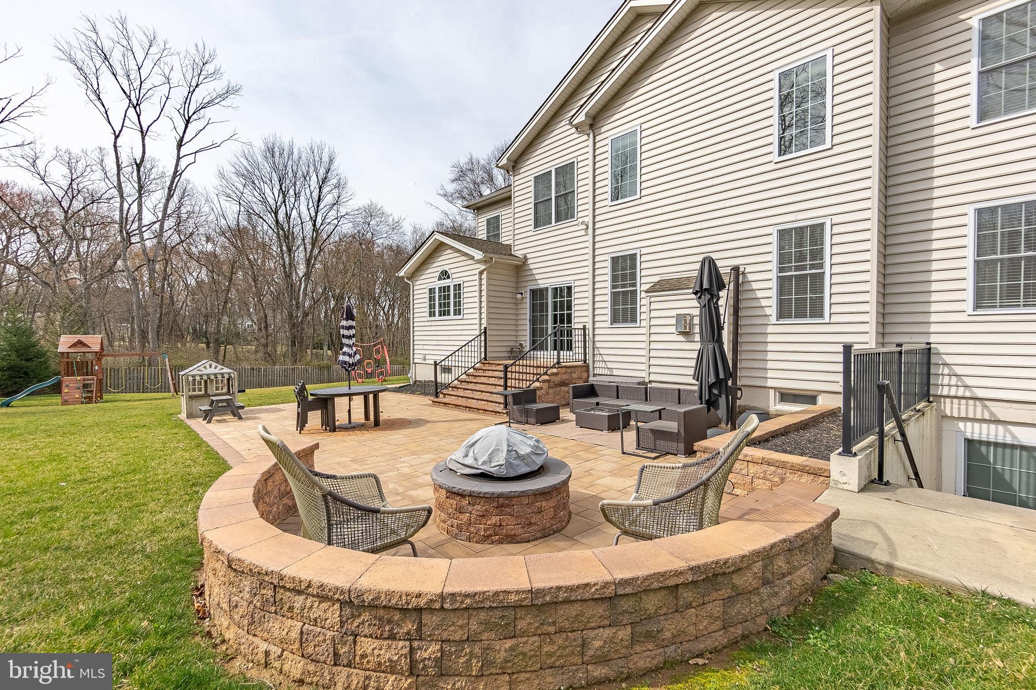 ENCLAVE AT RIDLEY CR - Residential